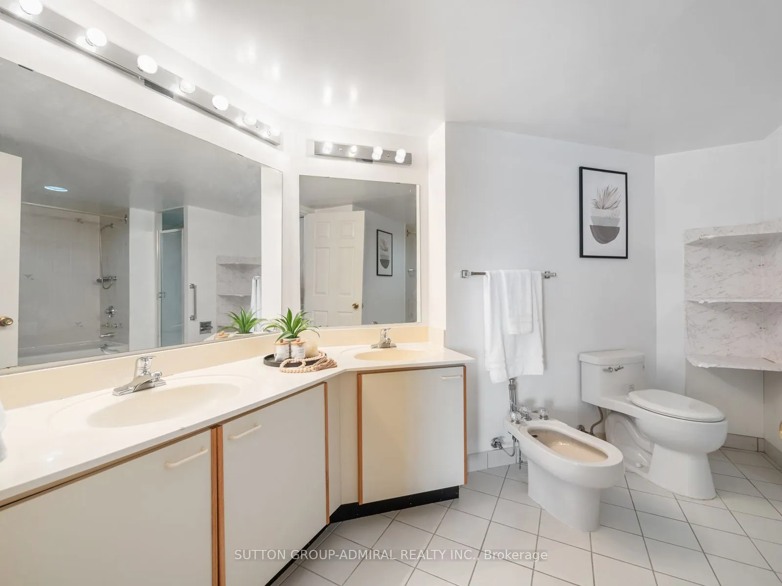 175 Bamburgh Circle, #1904