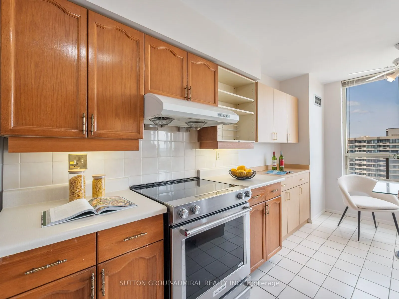 175 Bamburgh Circle, #1904