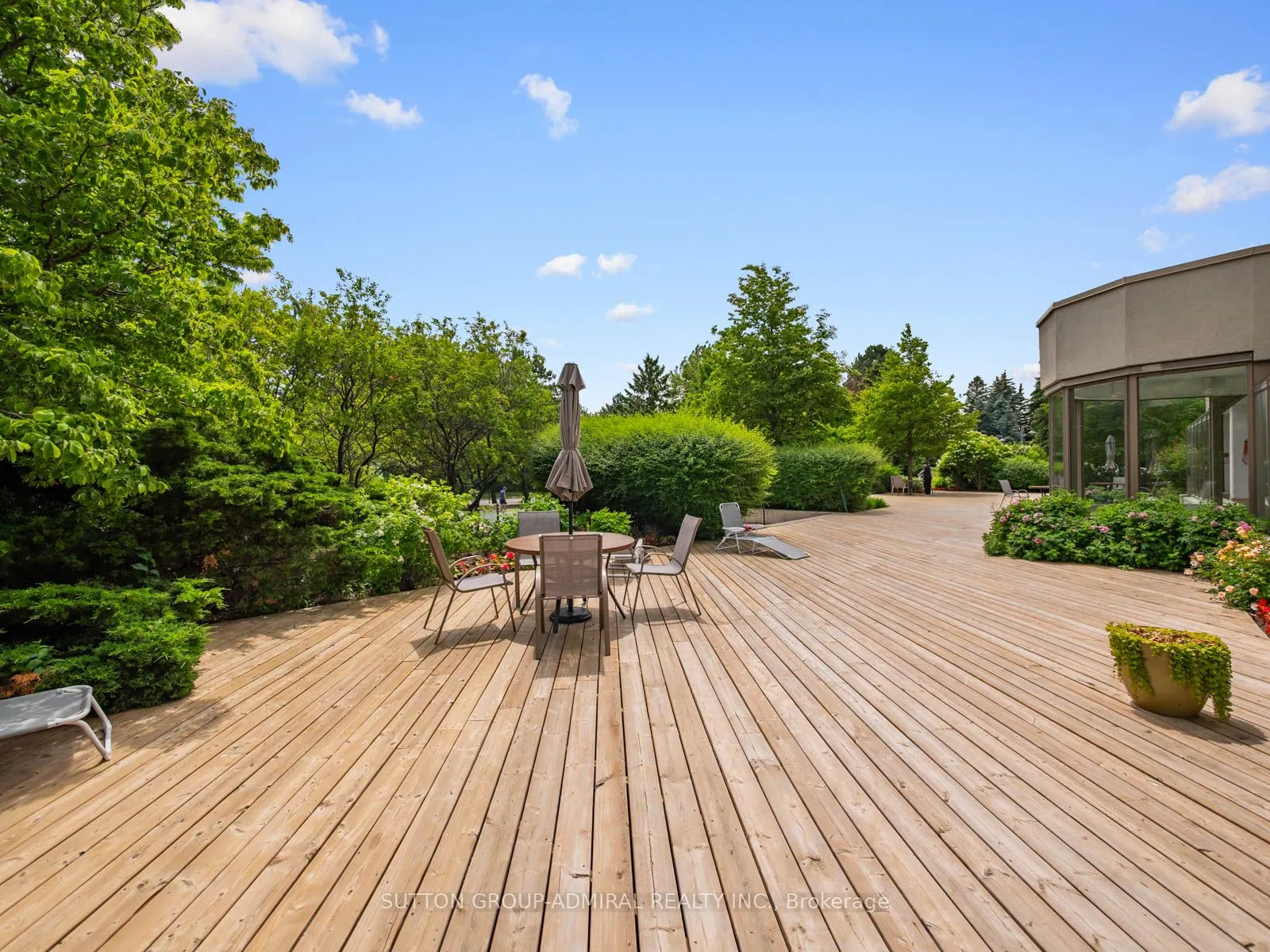 175 Bamburgh Circle, #1904
