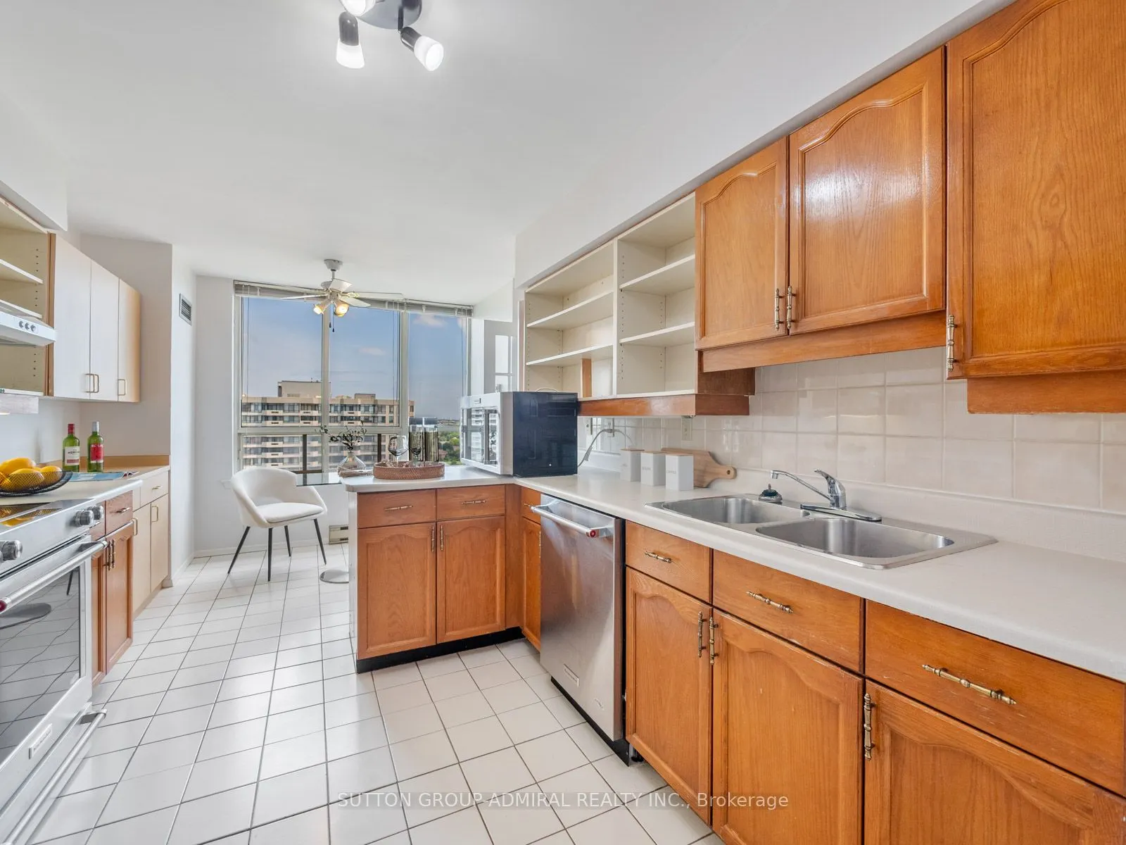 175 Bamburgh Circle, #1904