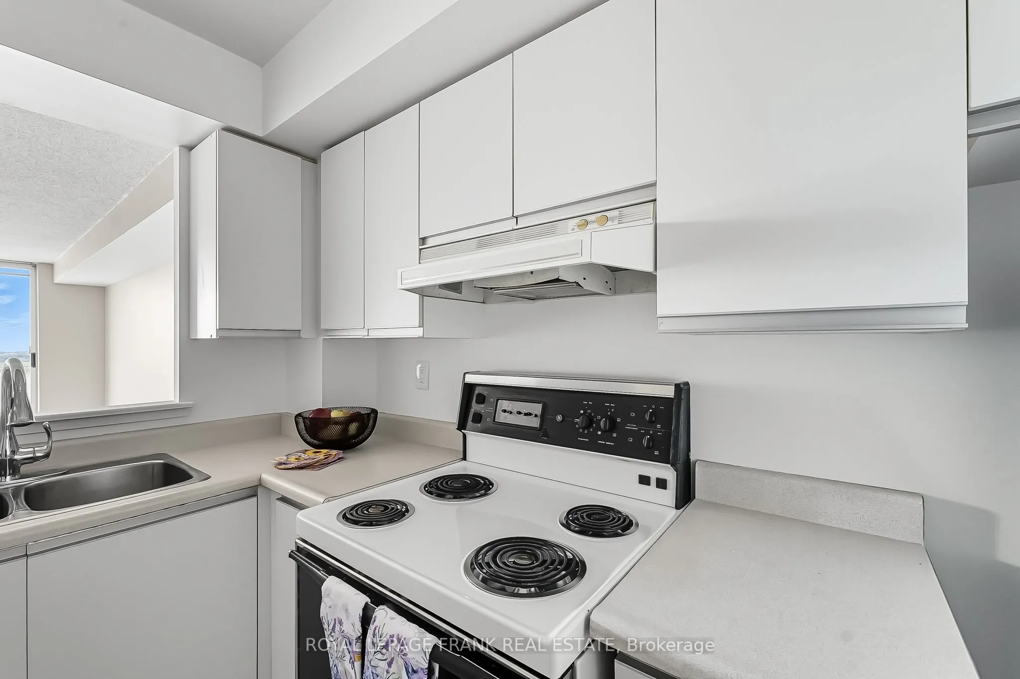 400 McLevin Avenue, #1812