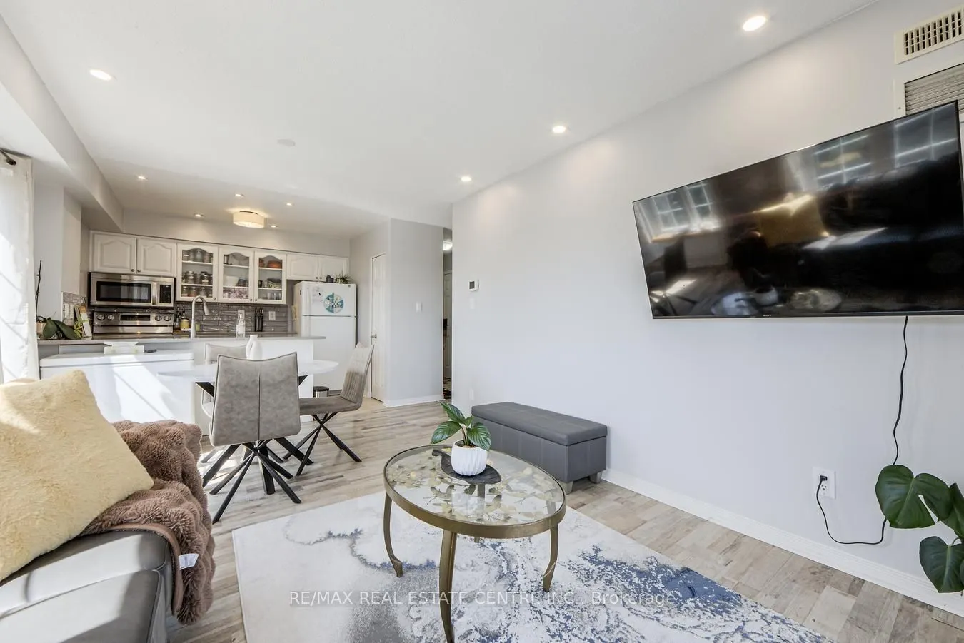106 Aspen Springs Drive, #207