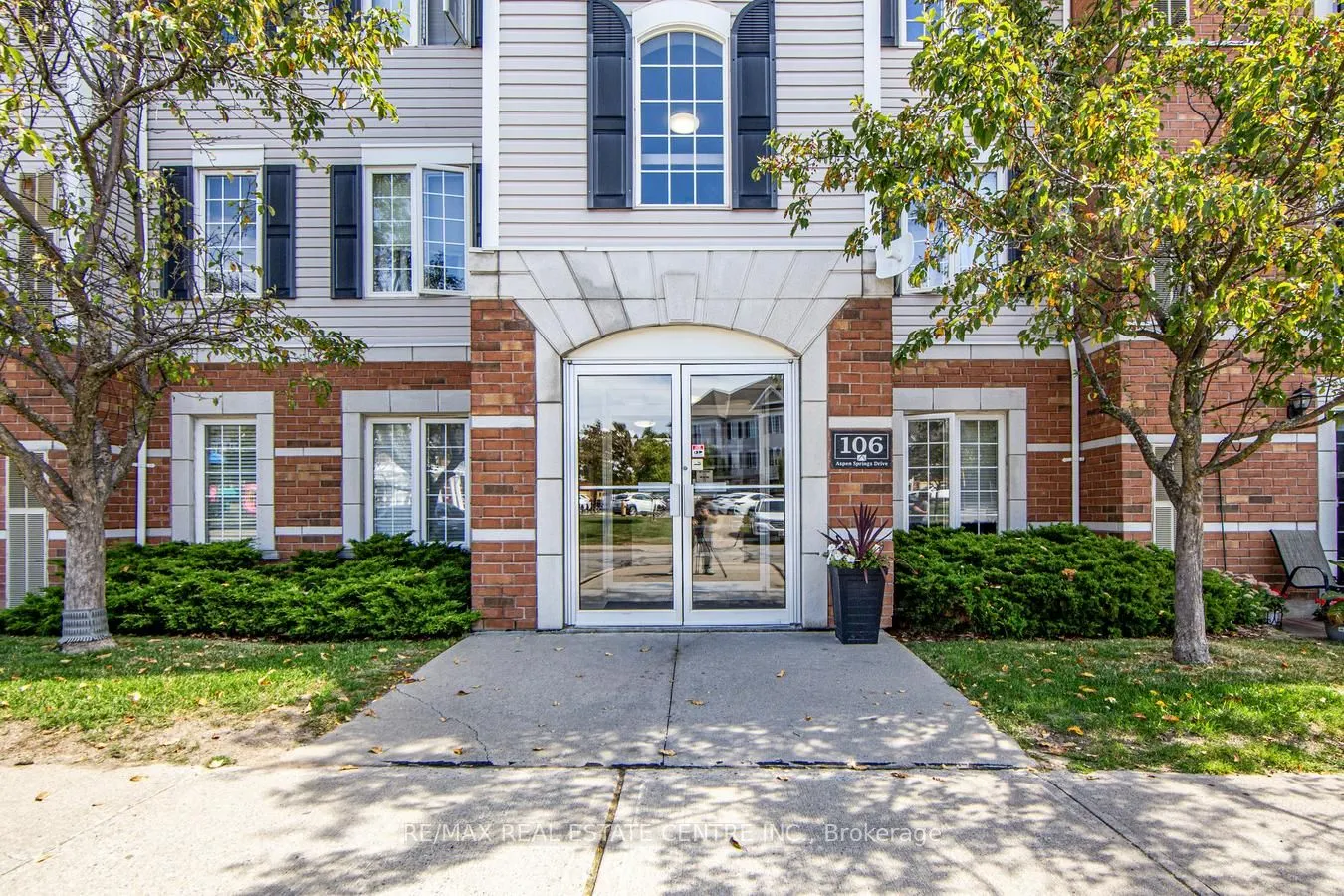 106 Aspen Springs Drive, #207