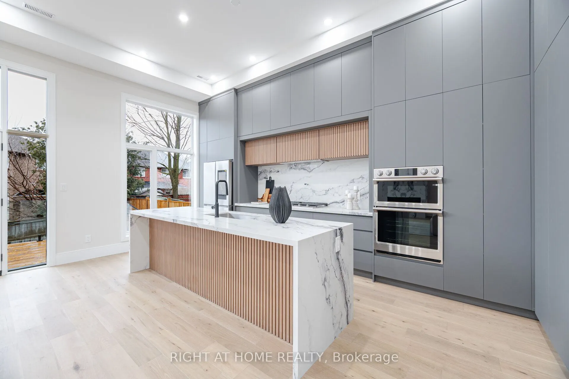 1950 Rosebank Road