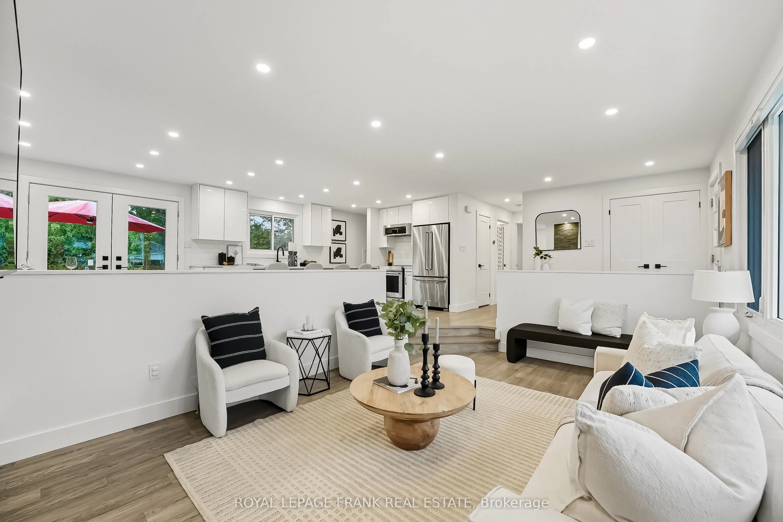 393 Lorne Street