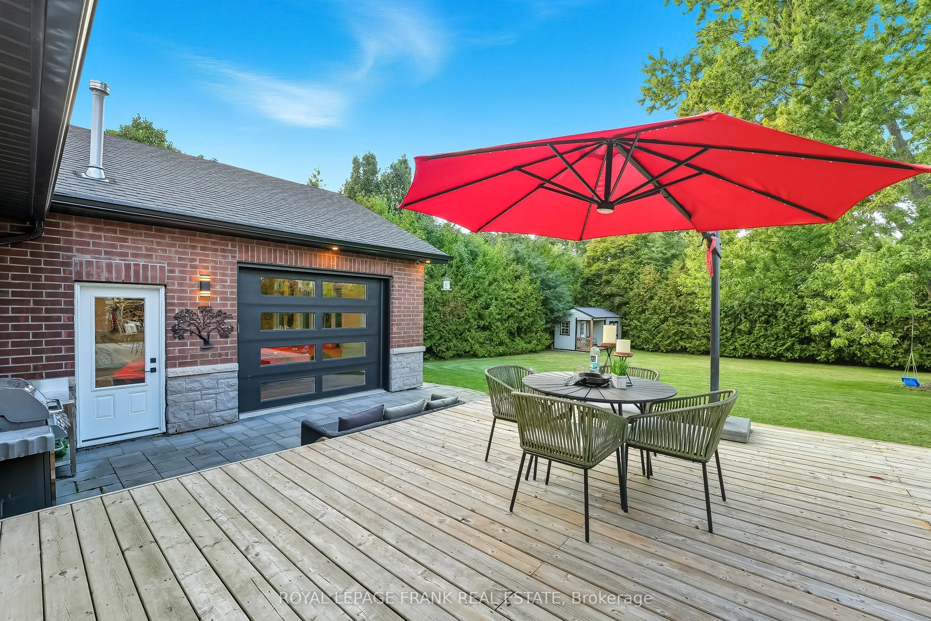 393 Lorne Street