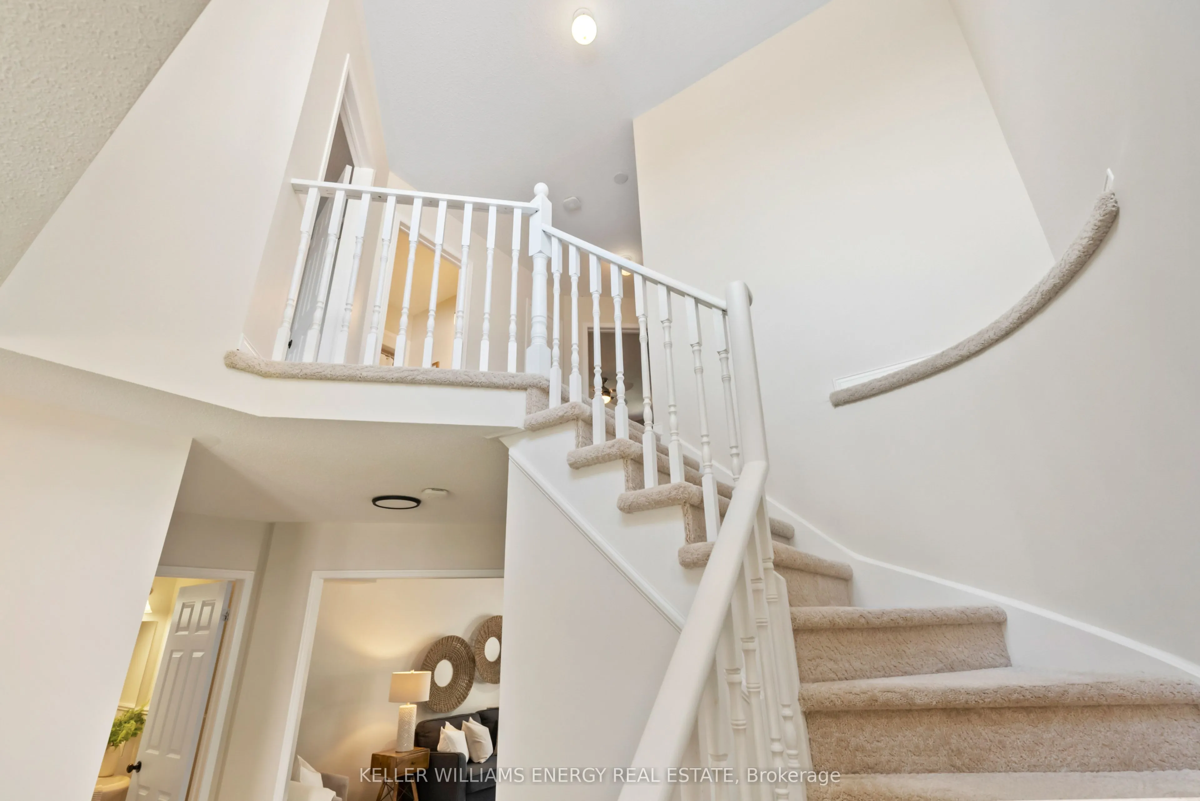 102 Lownie Court