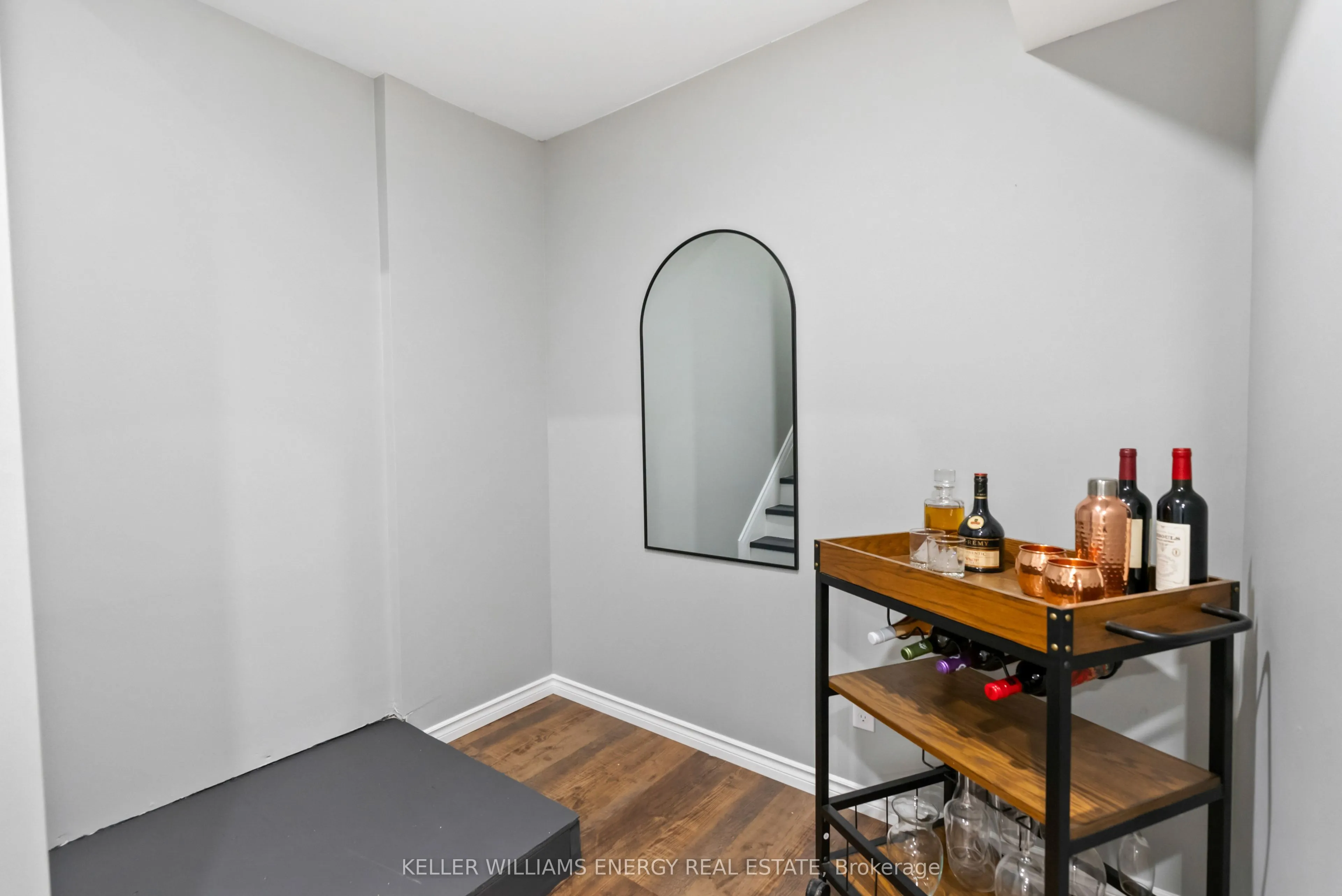 102 Lownie Court