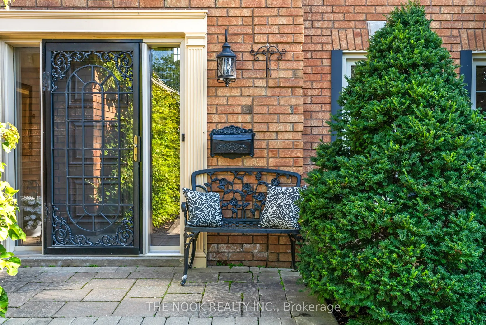 3 Ramsden Court