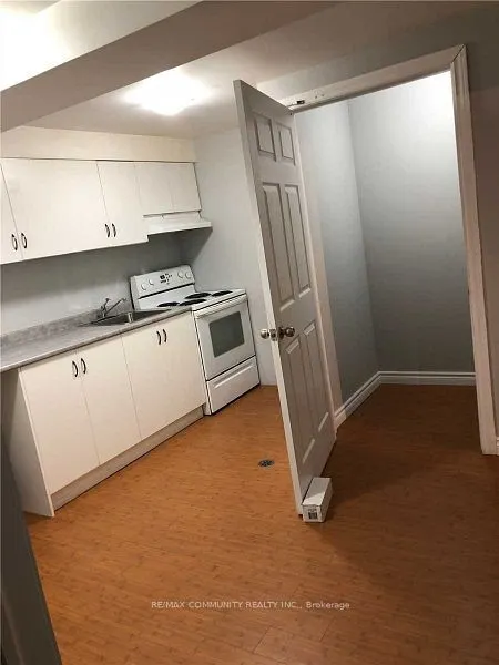 8890 Sheppard Avenue, #3
