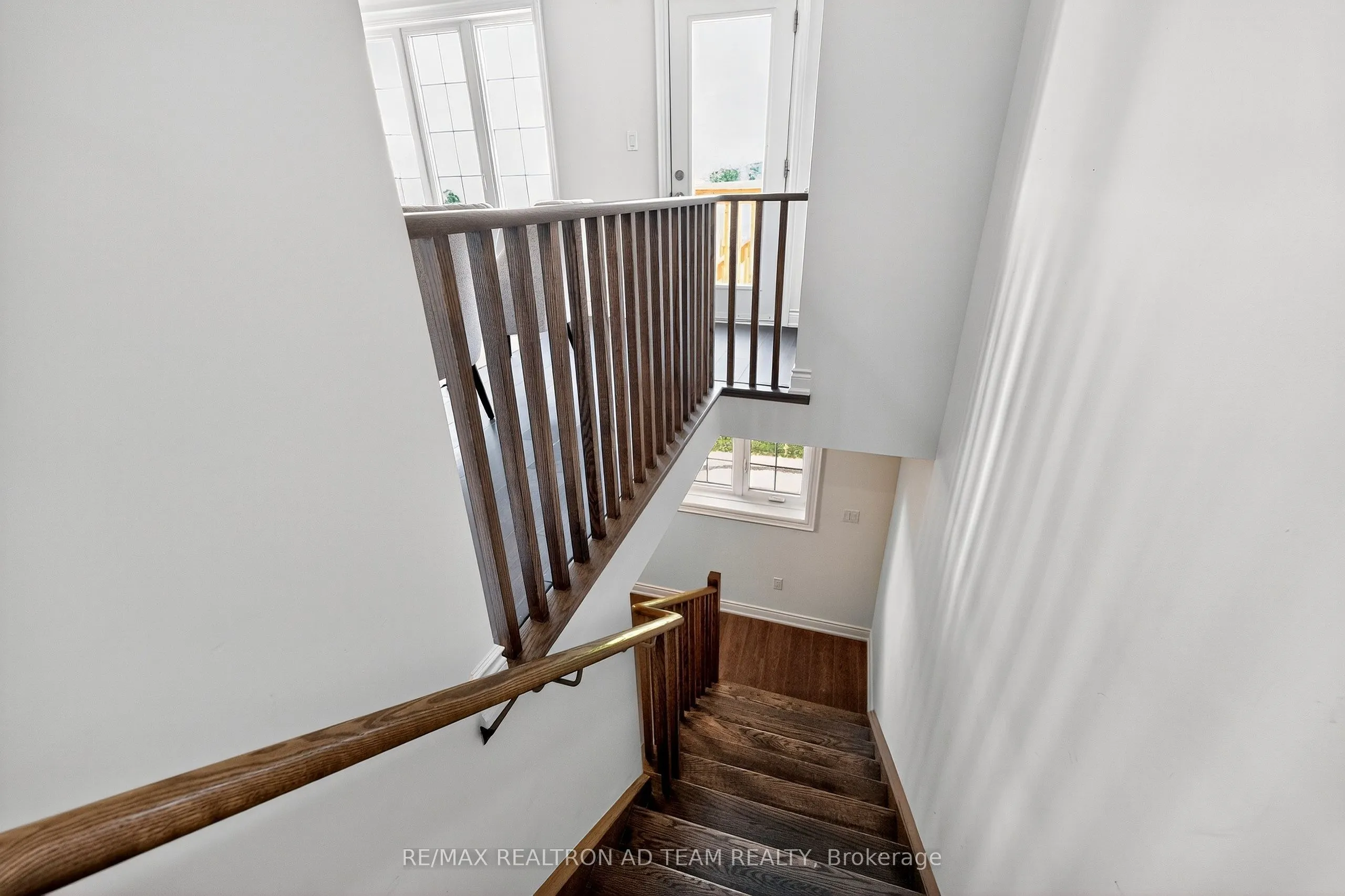 2681 Magdalen Path, #35