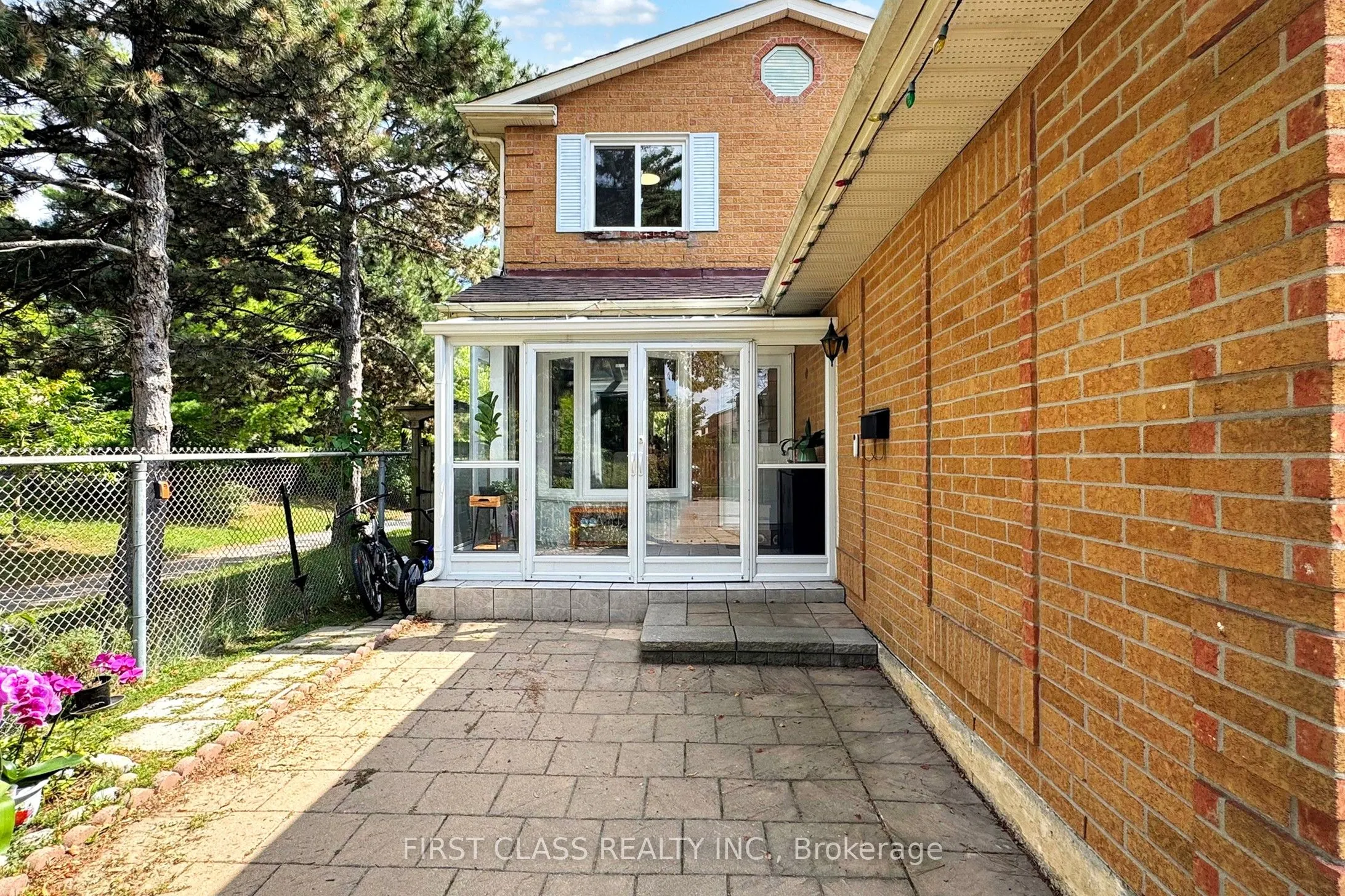 63 Moorehouse Drive