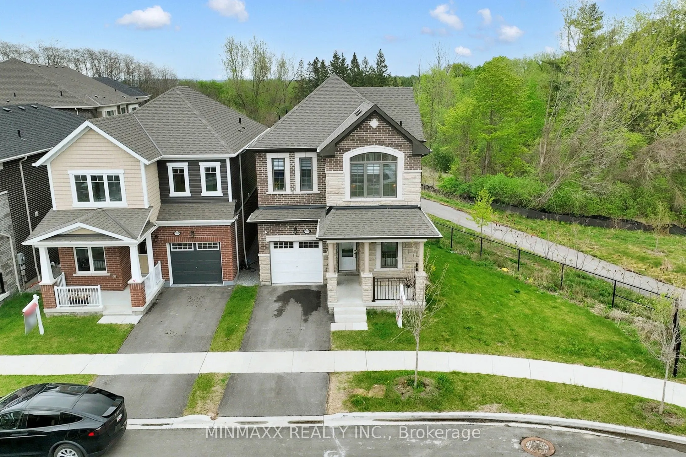 3050 Hollyberry Trail