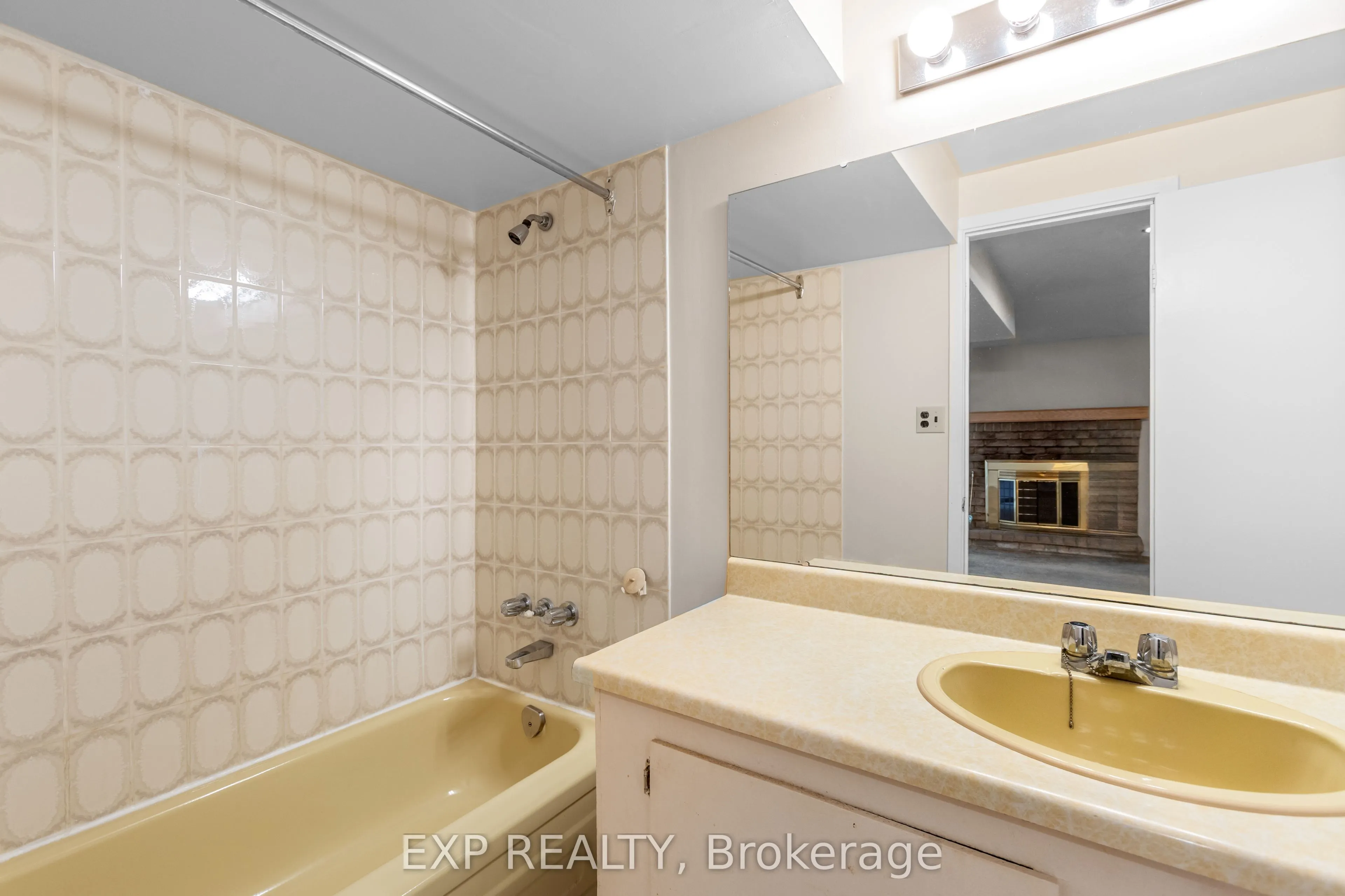 70 Pilkington Crescent