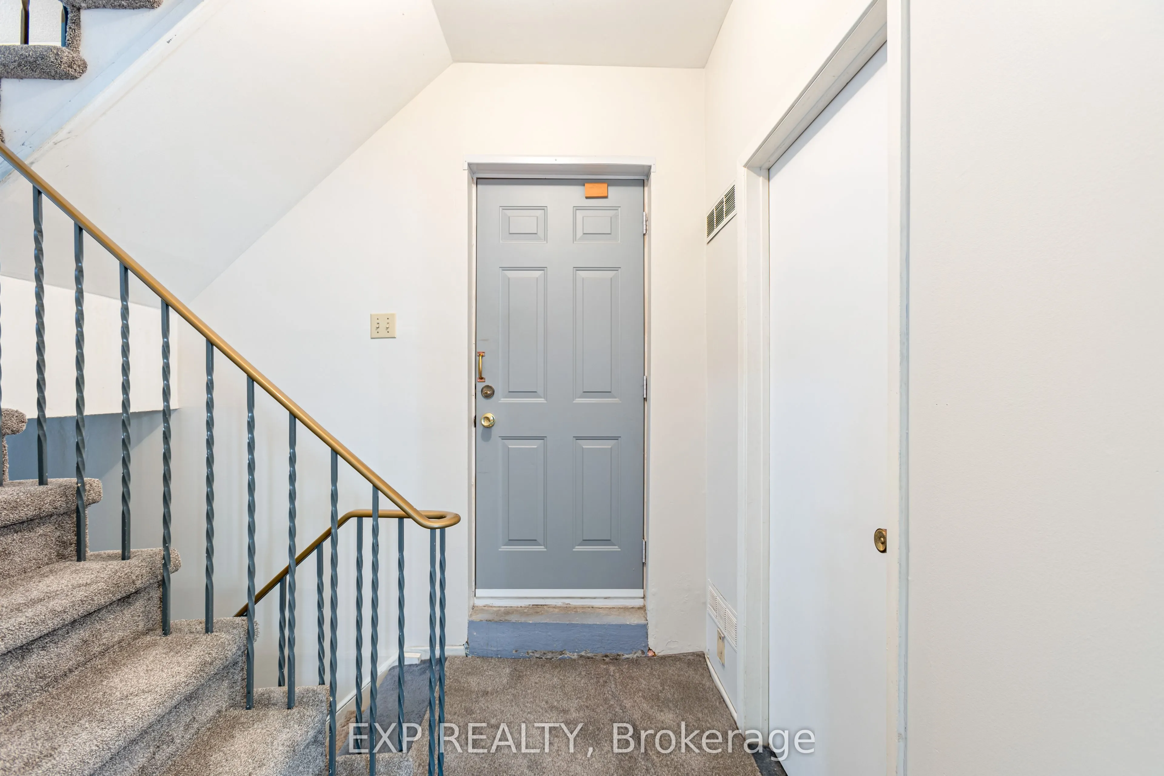 70 Pilkington Crescent