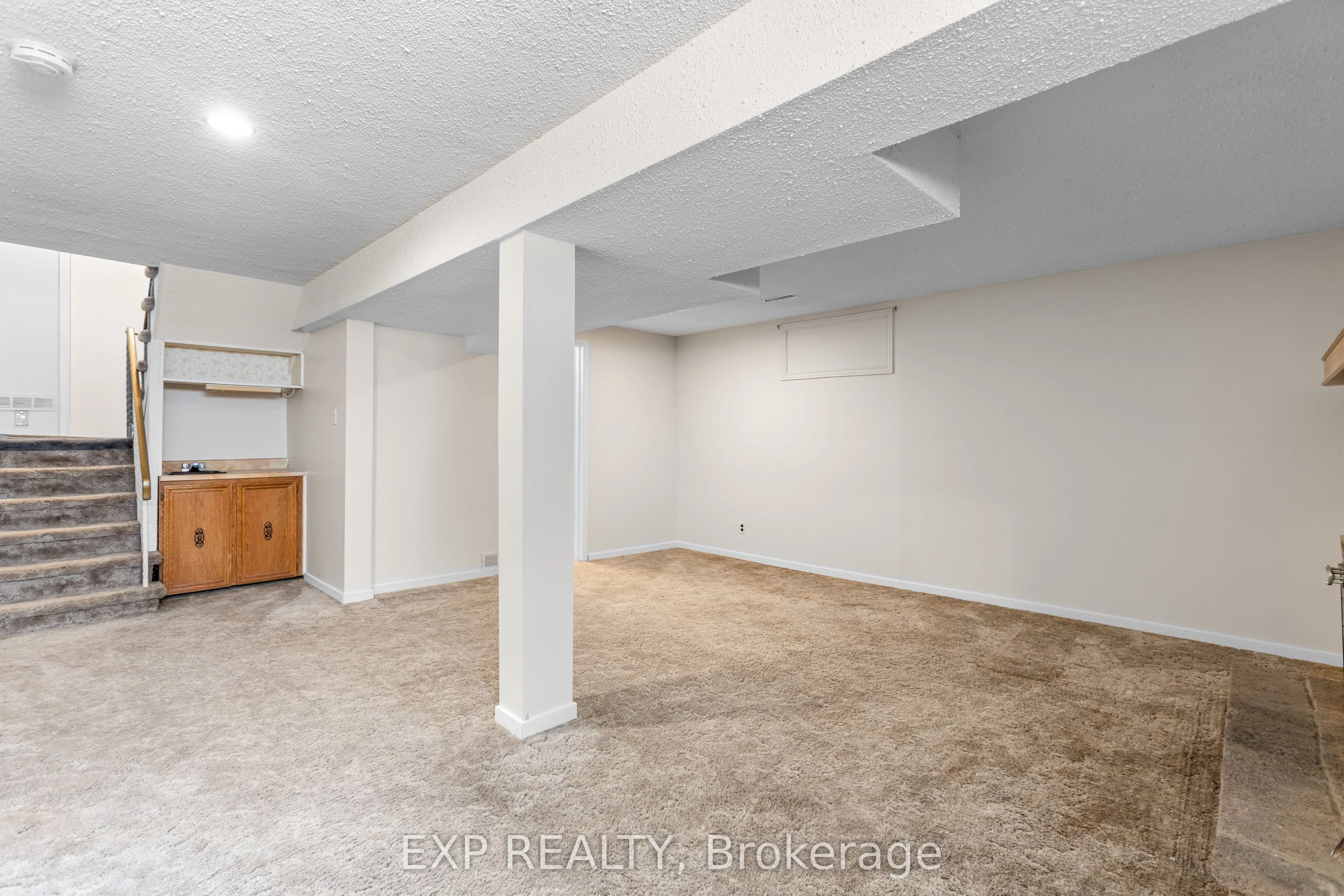 70 Pilkington Crescent