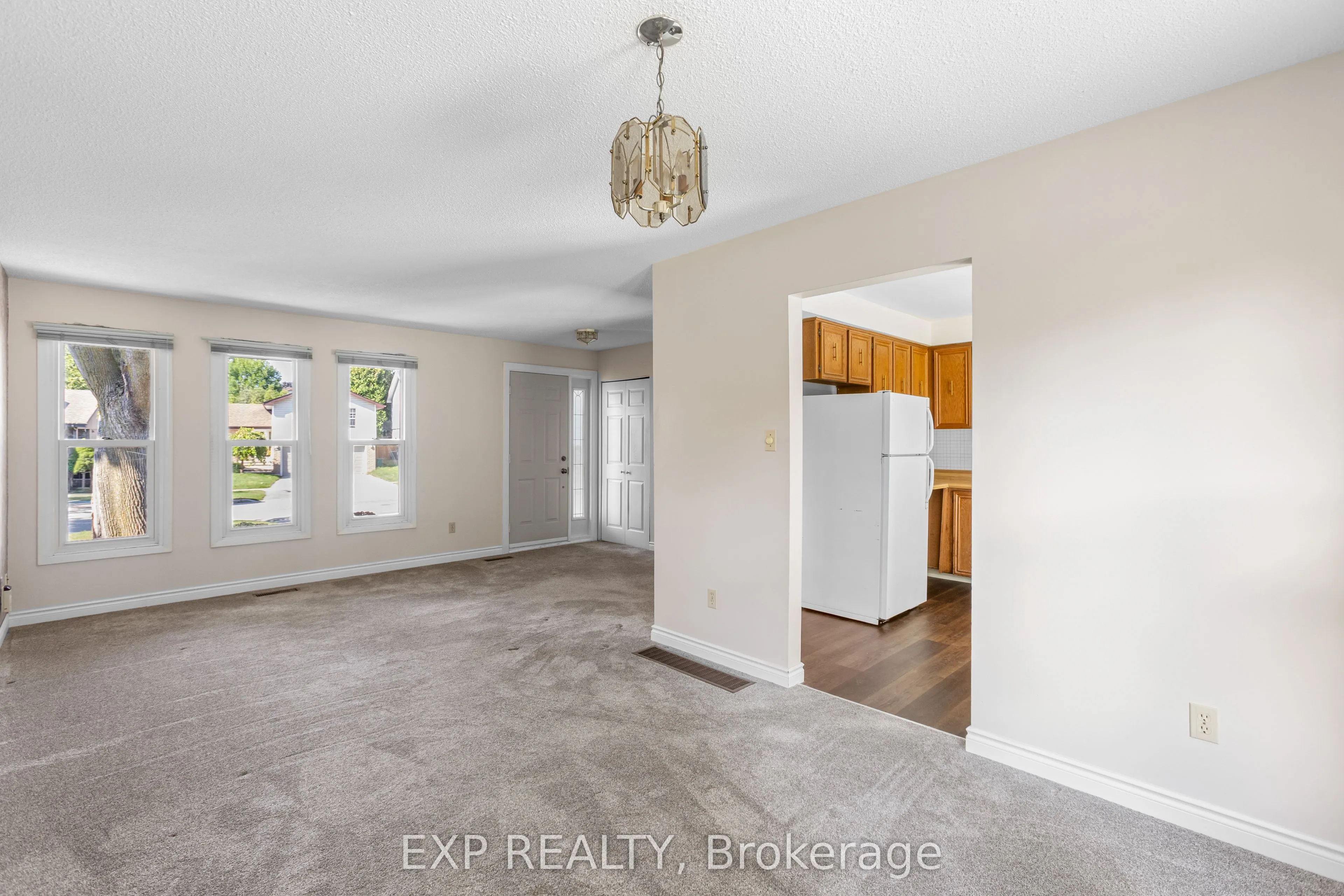 70 Pilkington Crescent