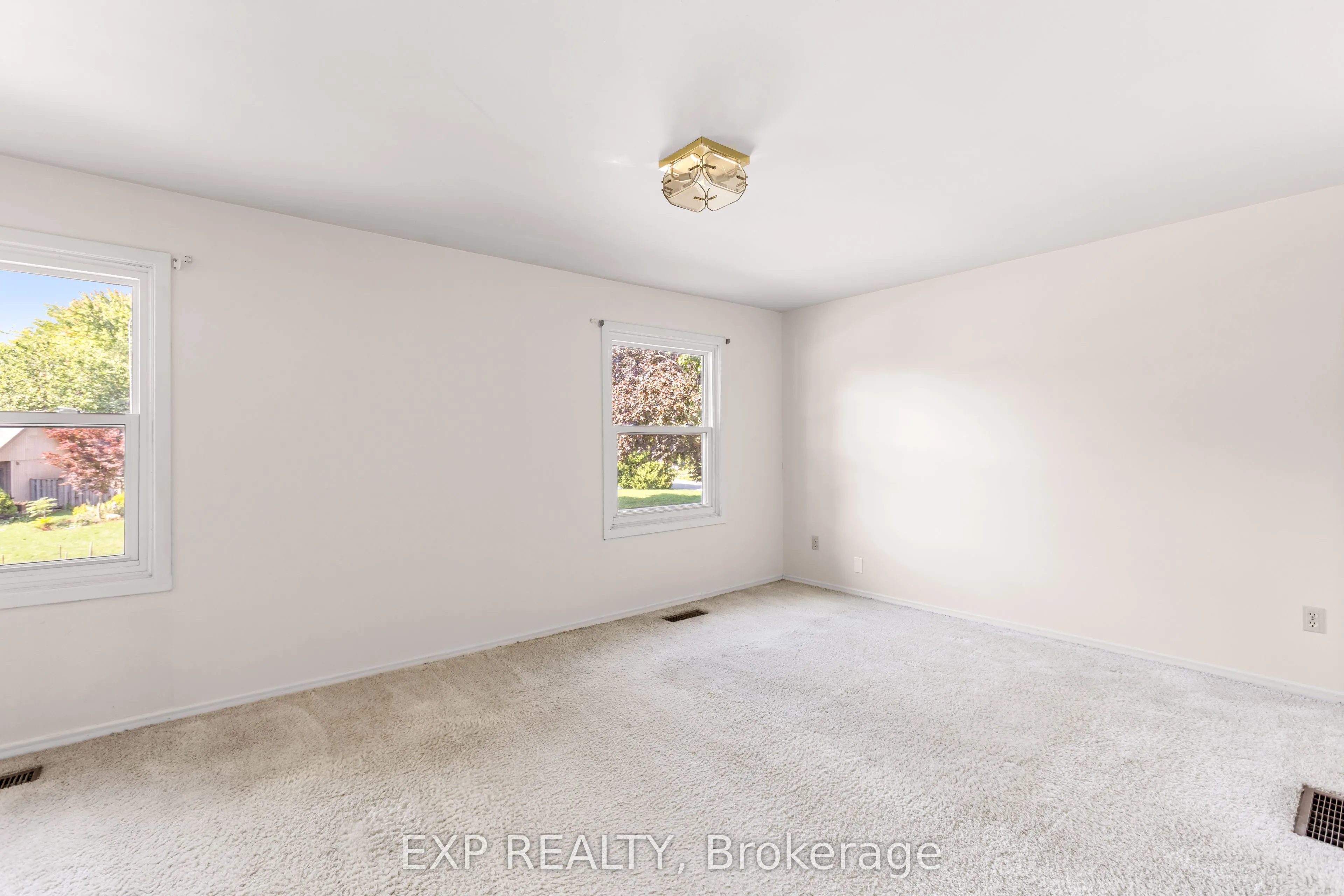 70 Pilkington Crescent