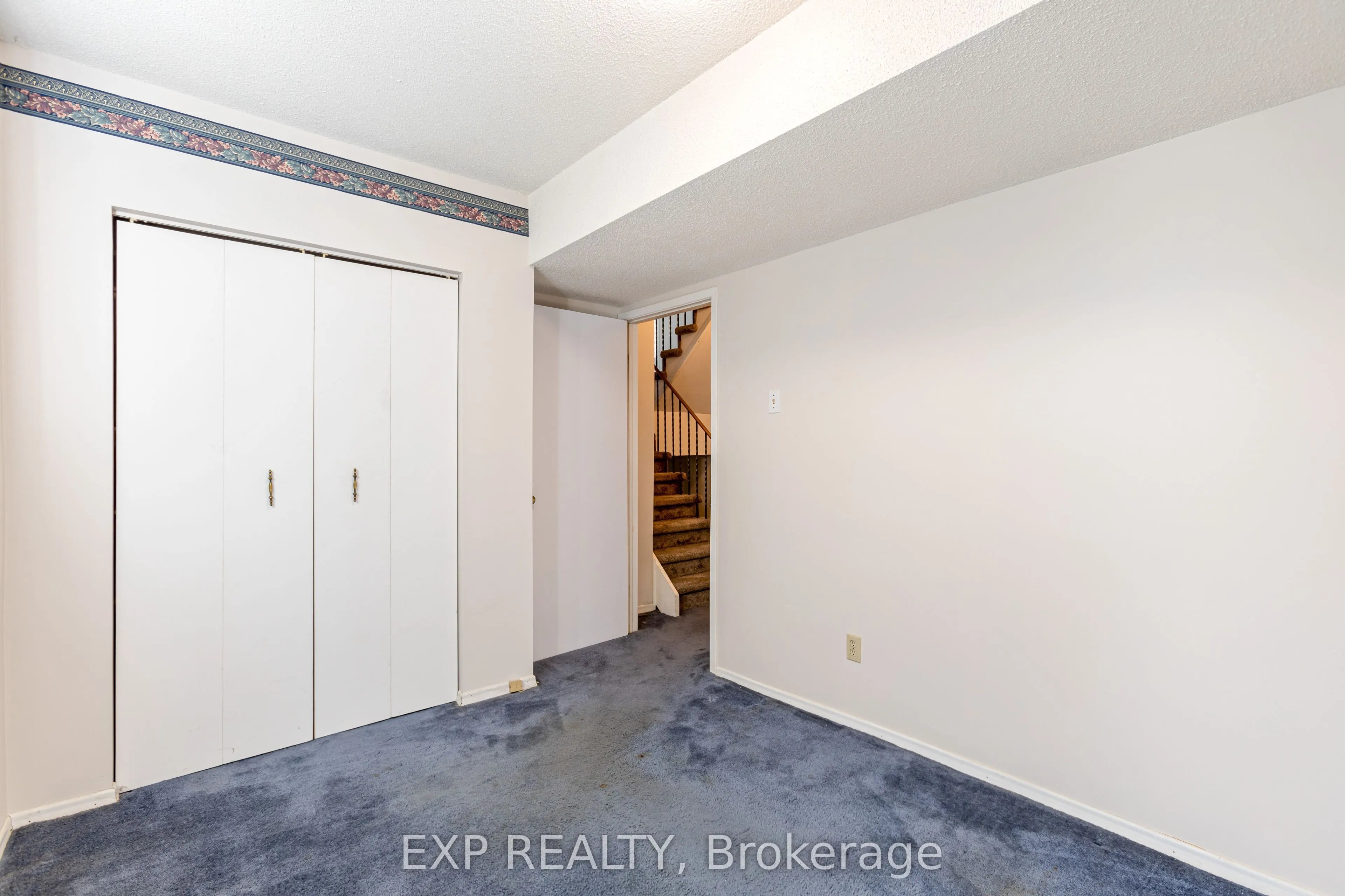 70 Pilkington Crescent