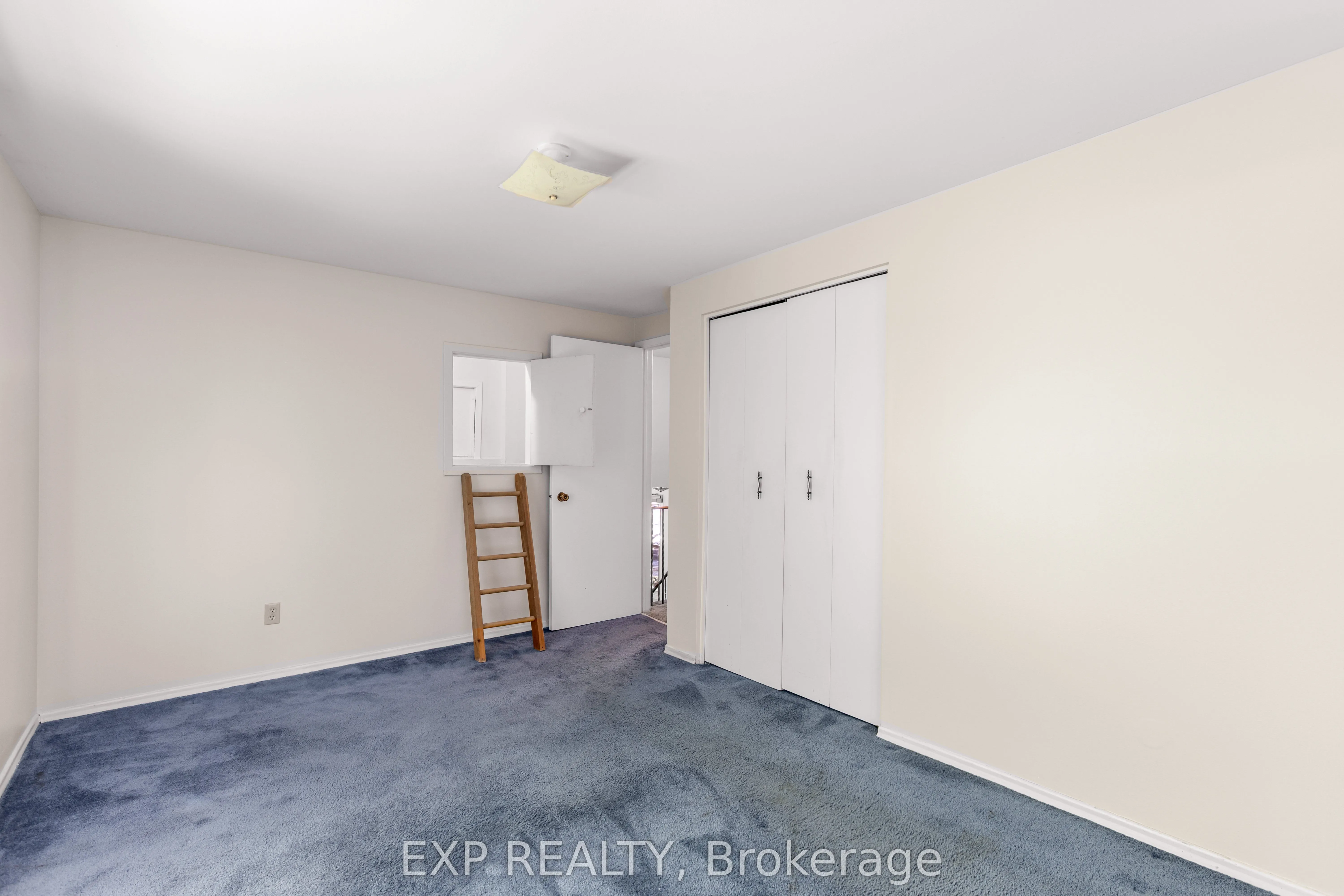 70 Pilkington Crescent