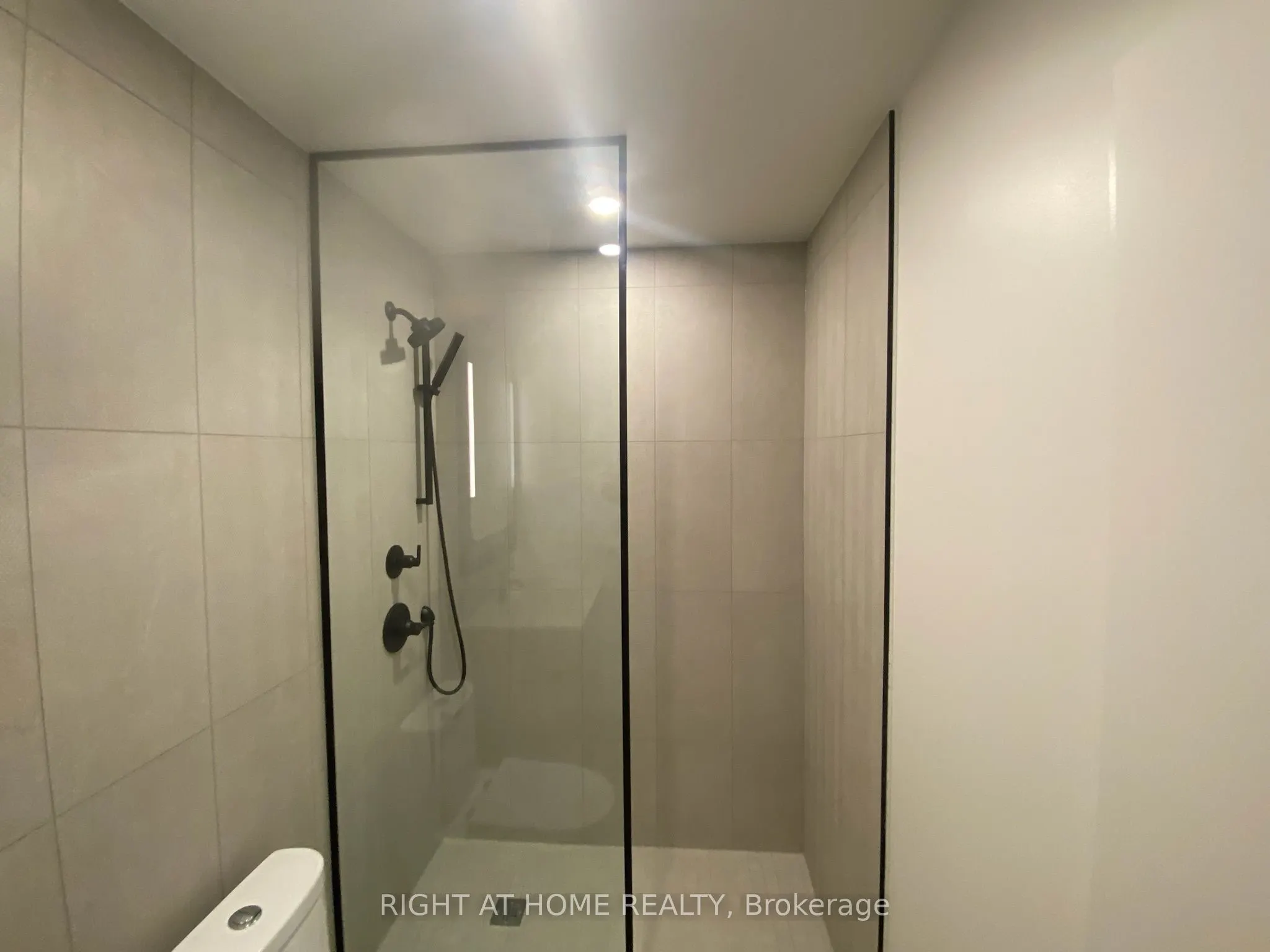 1050 Eastern Avenue, #825