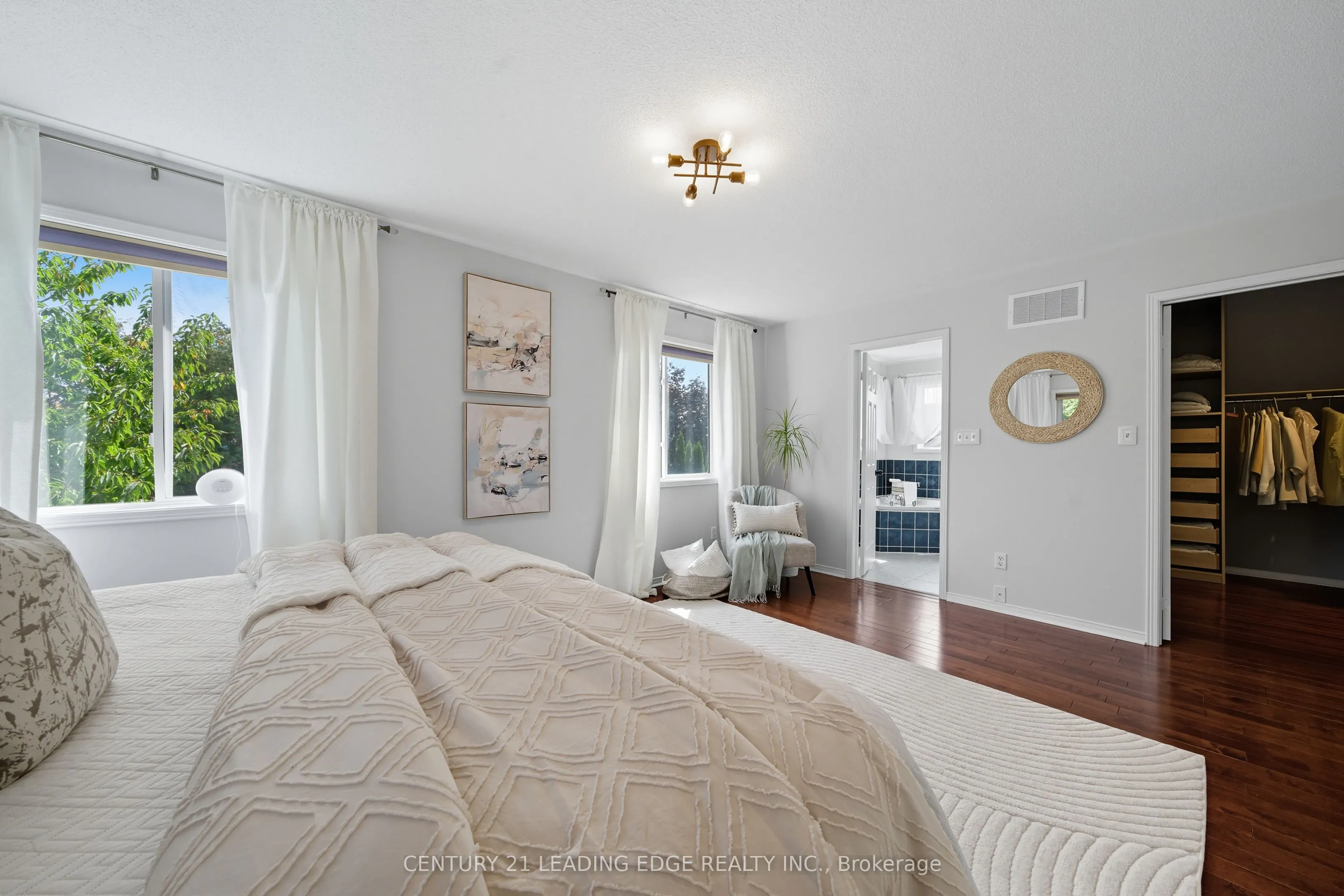 61 Scadding Avenue