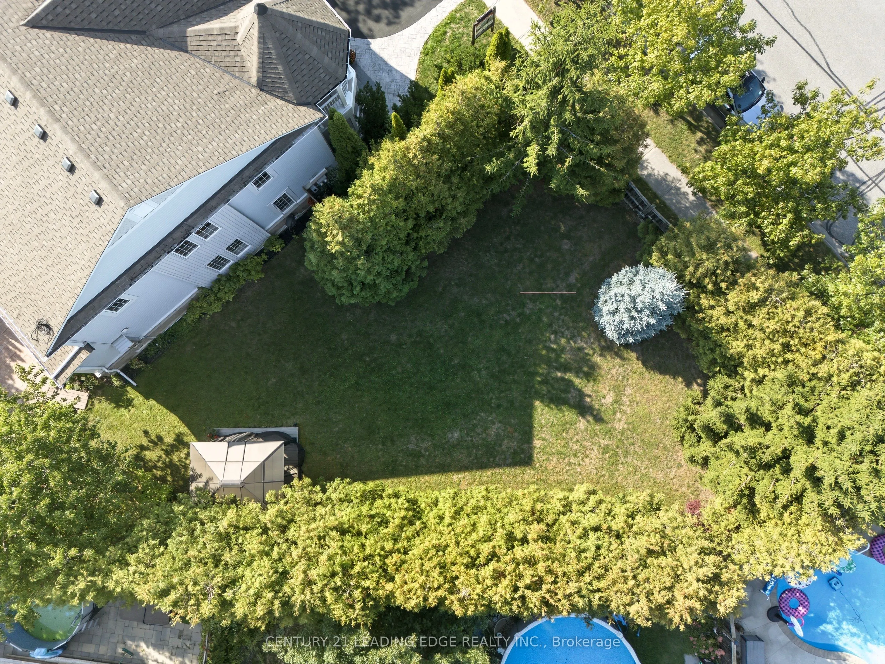 61 Scadding Avenue