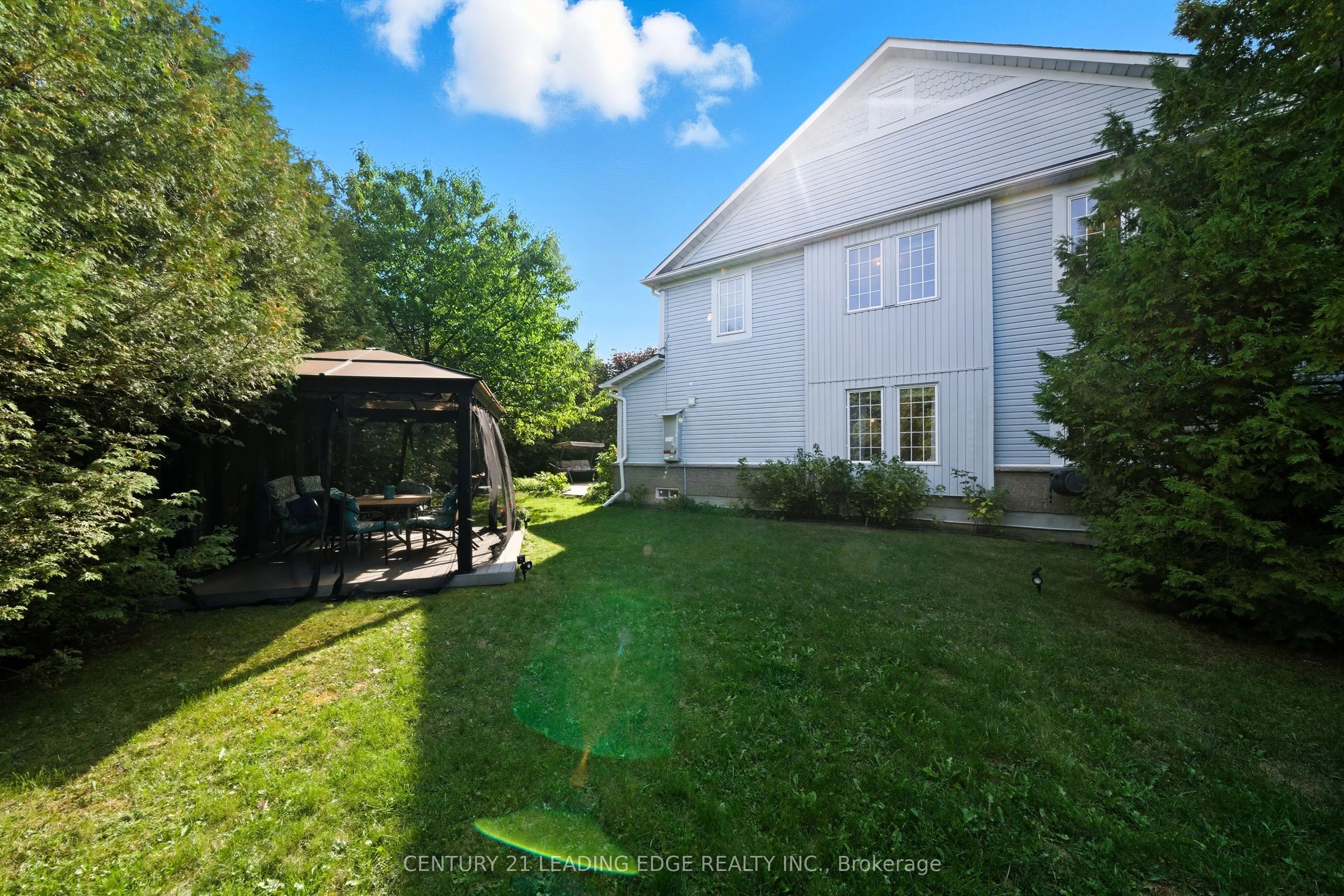 61 Scadding Avenue