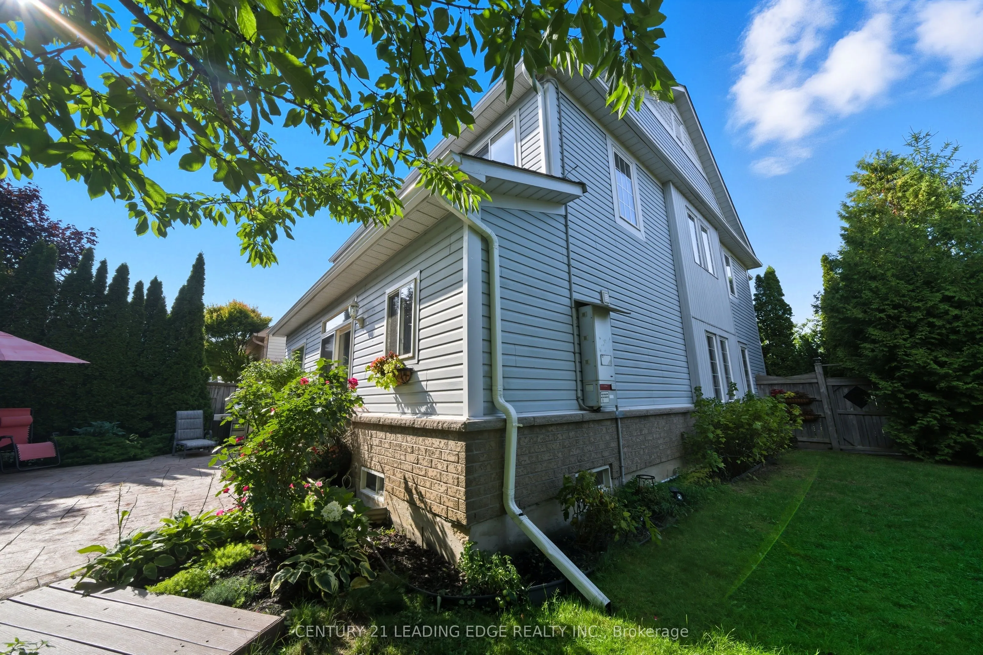 61 Scadding Avenue
