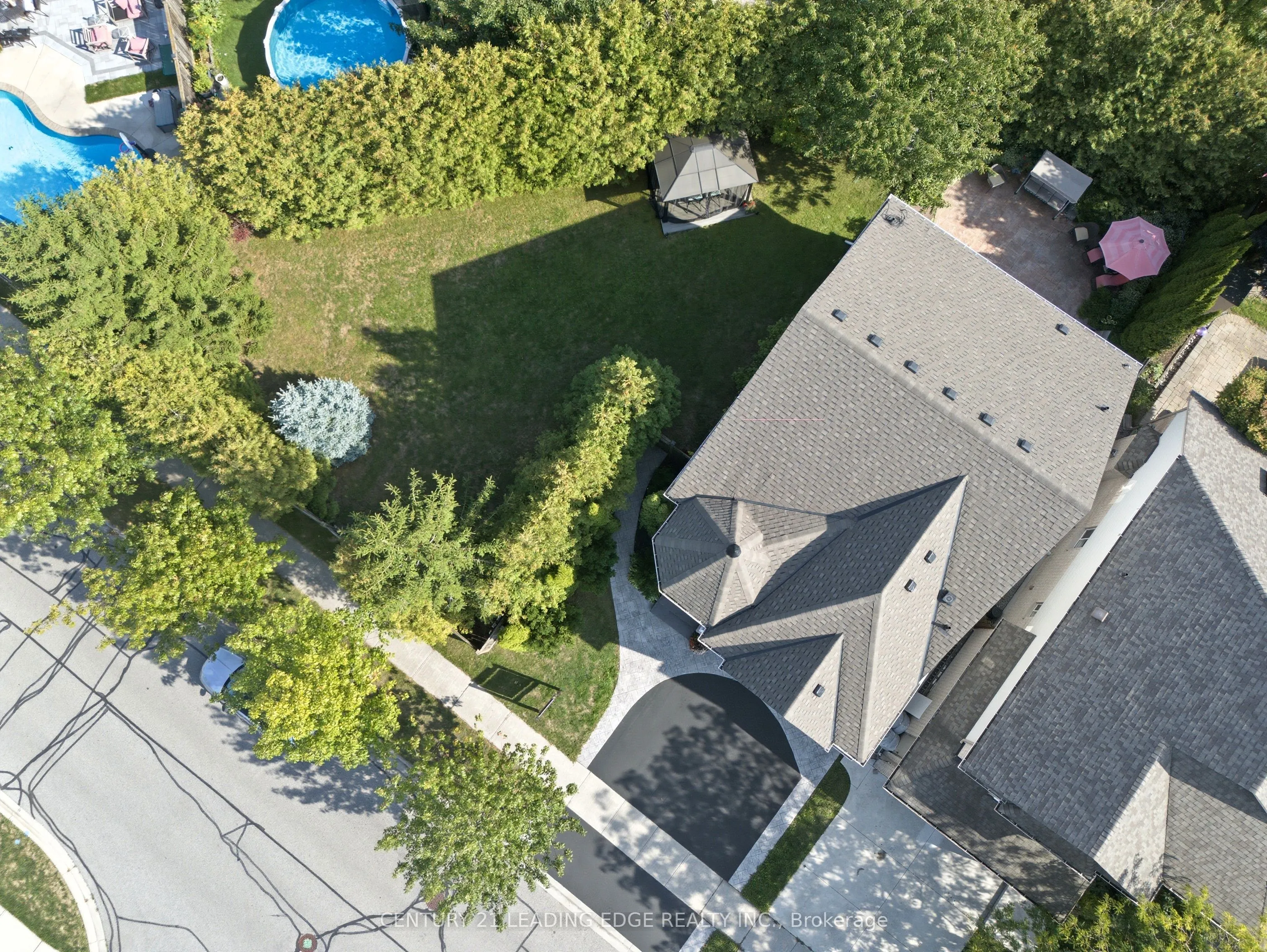 61 Scadding Avenue