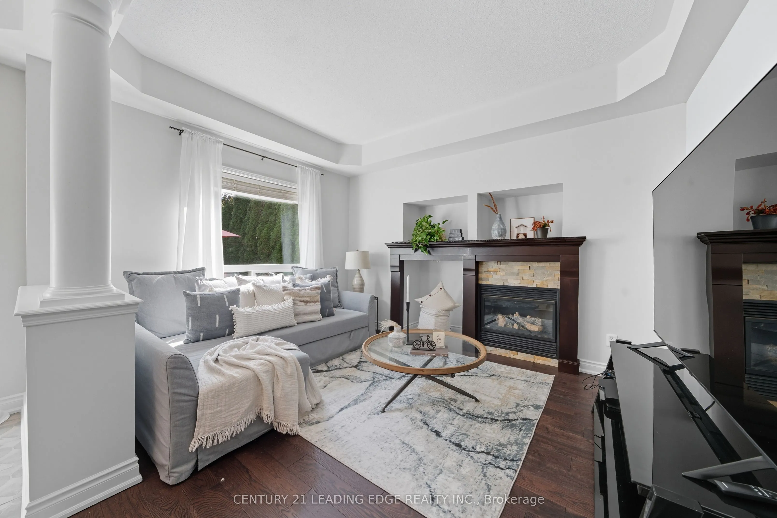 61 Scadding Avenue