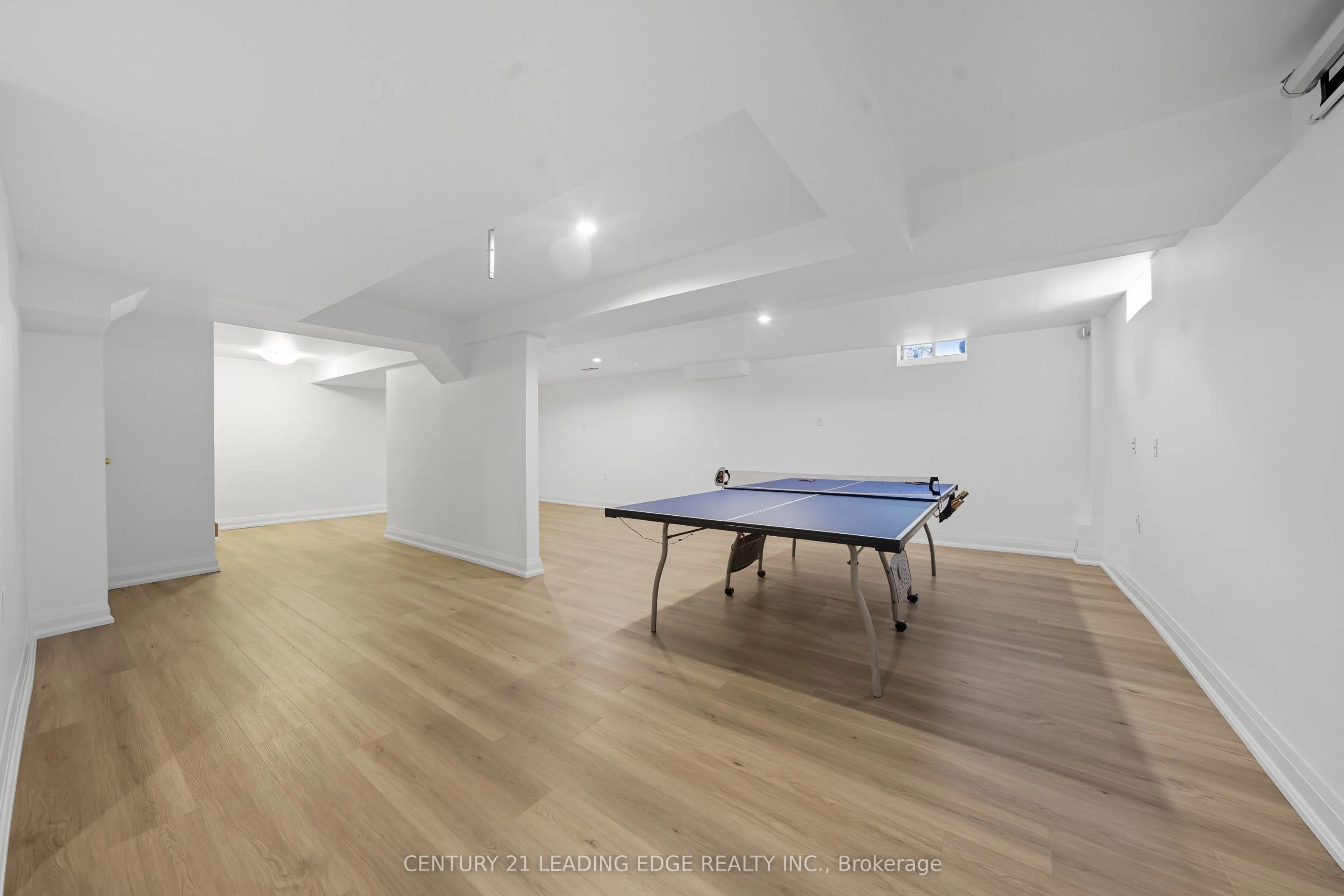 61 Scadding Avenue