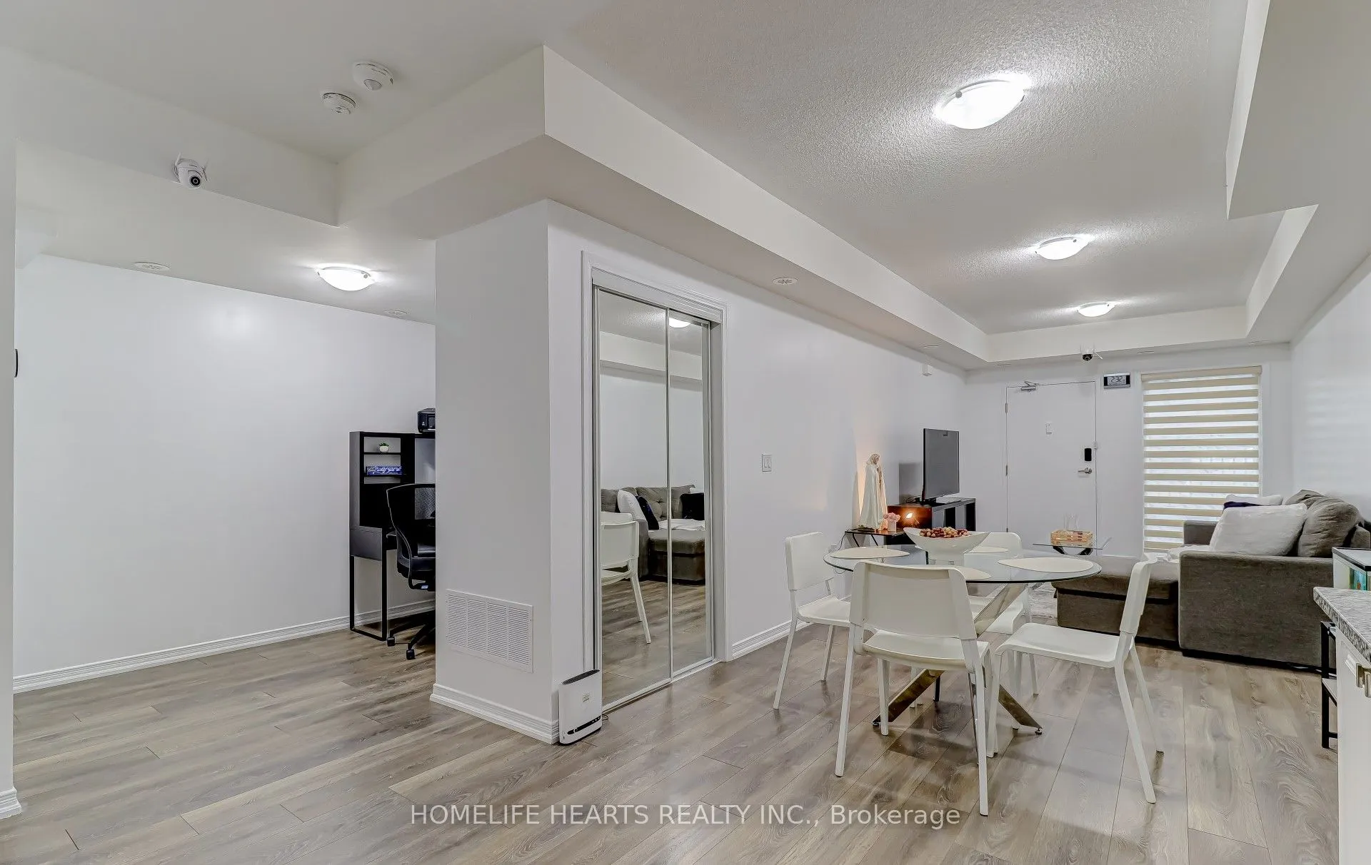 8825 Sheppard Avenue E, #106