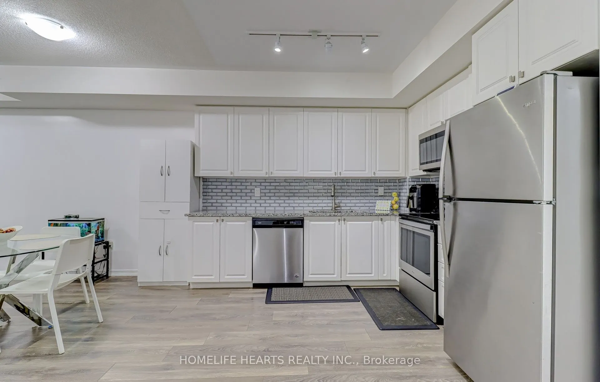 8825 Sheppard Avenue E, #106