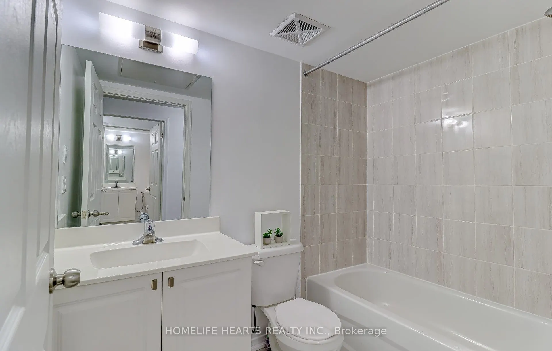 8825 Sheppard Avenue E, #106