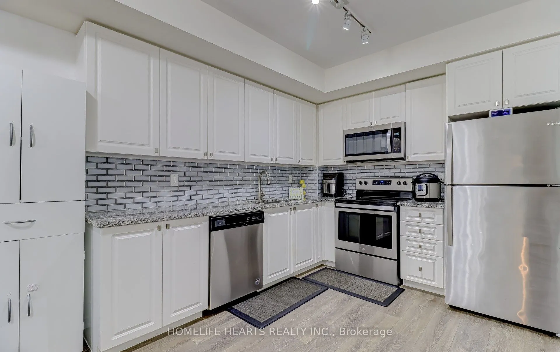 8825 Sheppard Avenue E, #106