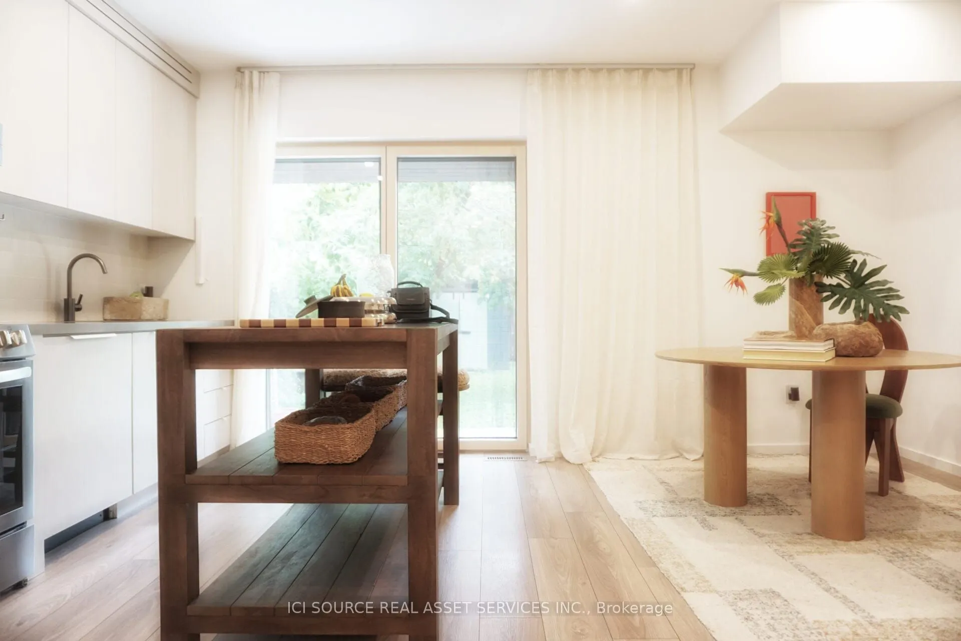 22 Boulton Avenue, #Suite #1