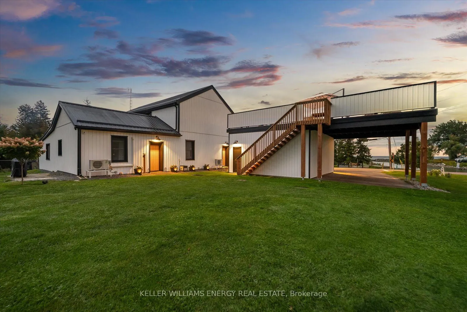 2 Boulton Street