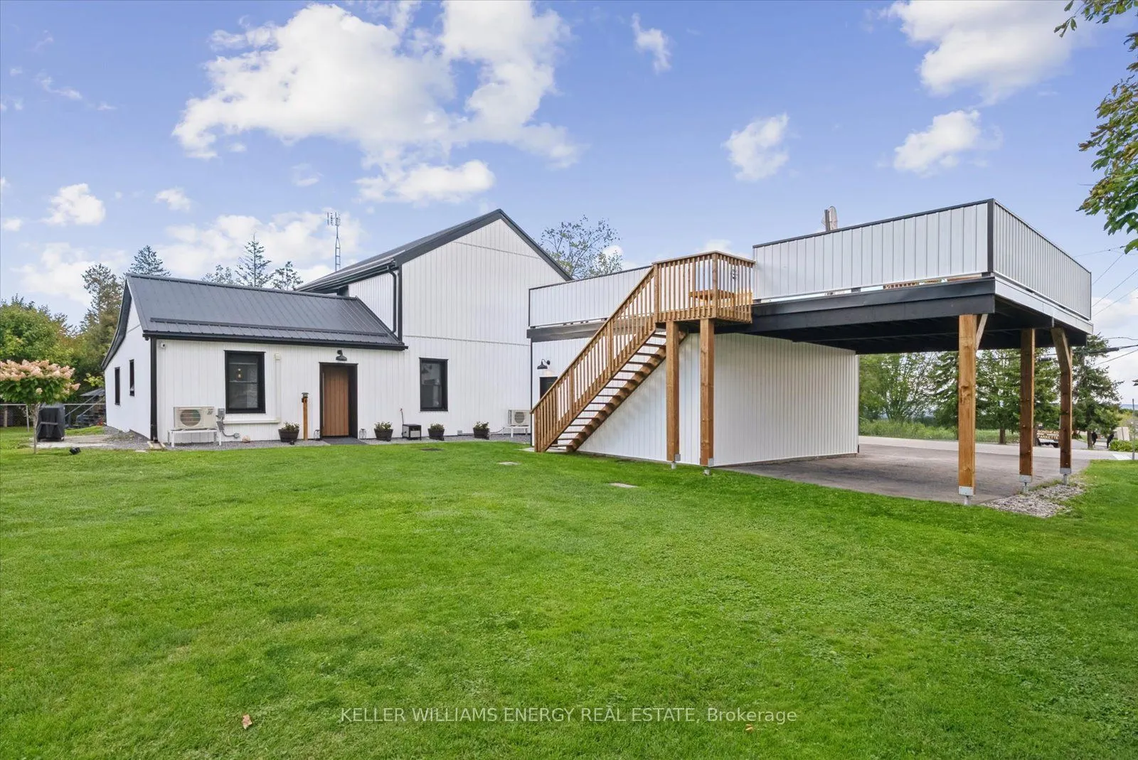2 Boulton Street