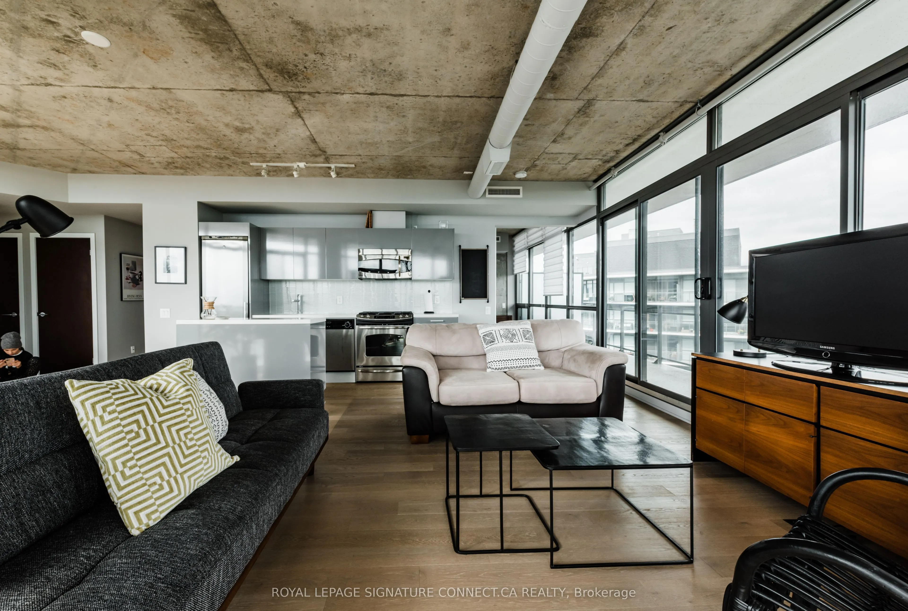 319 Carlaw Avenue, #1010