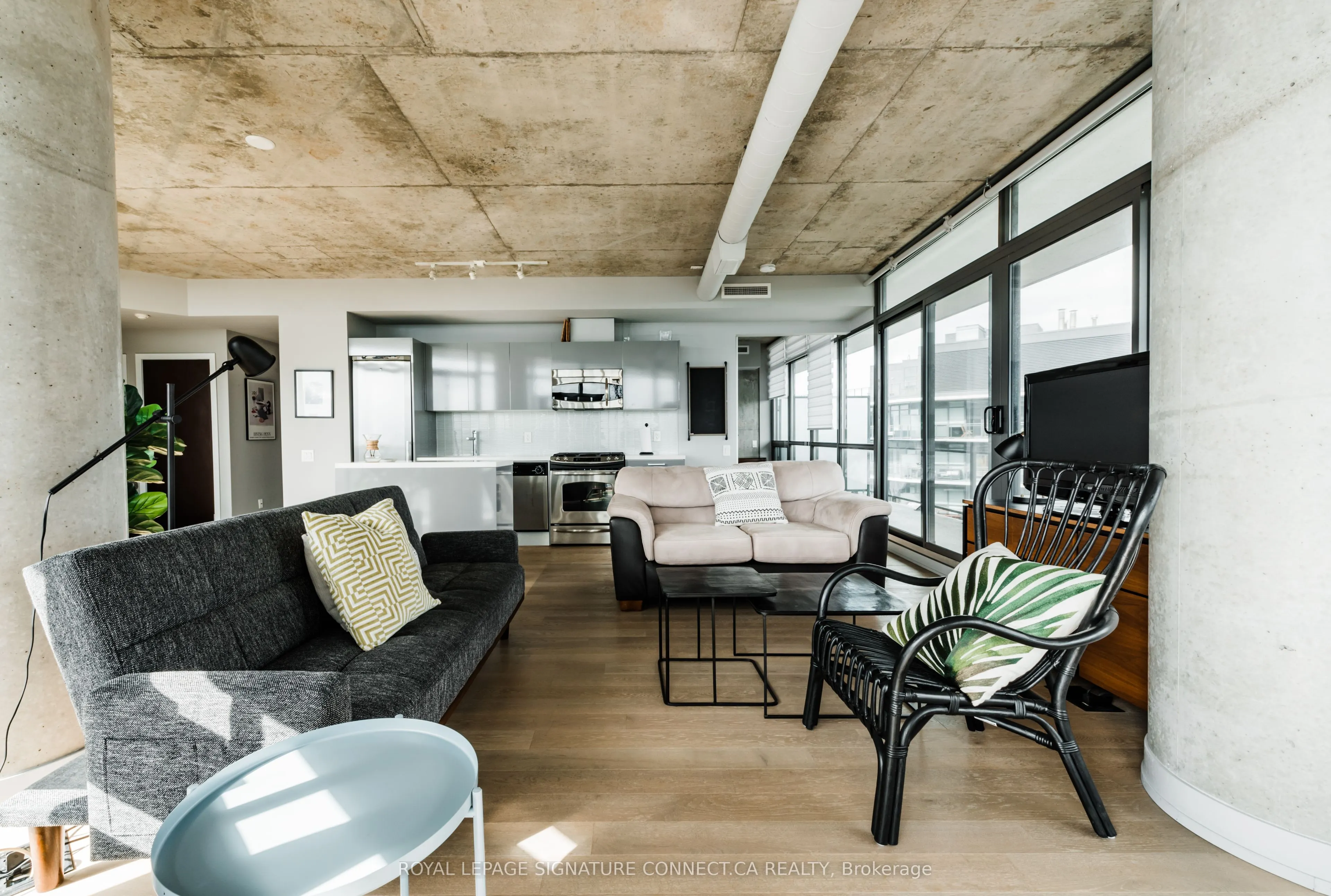 319 Carlaw Avenue, #1010