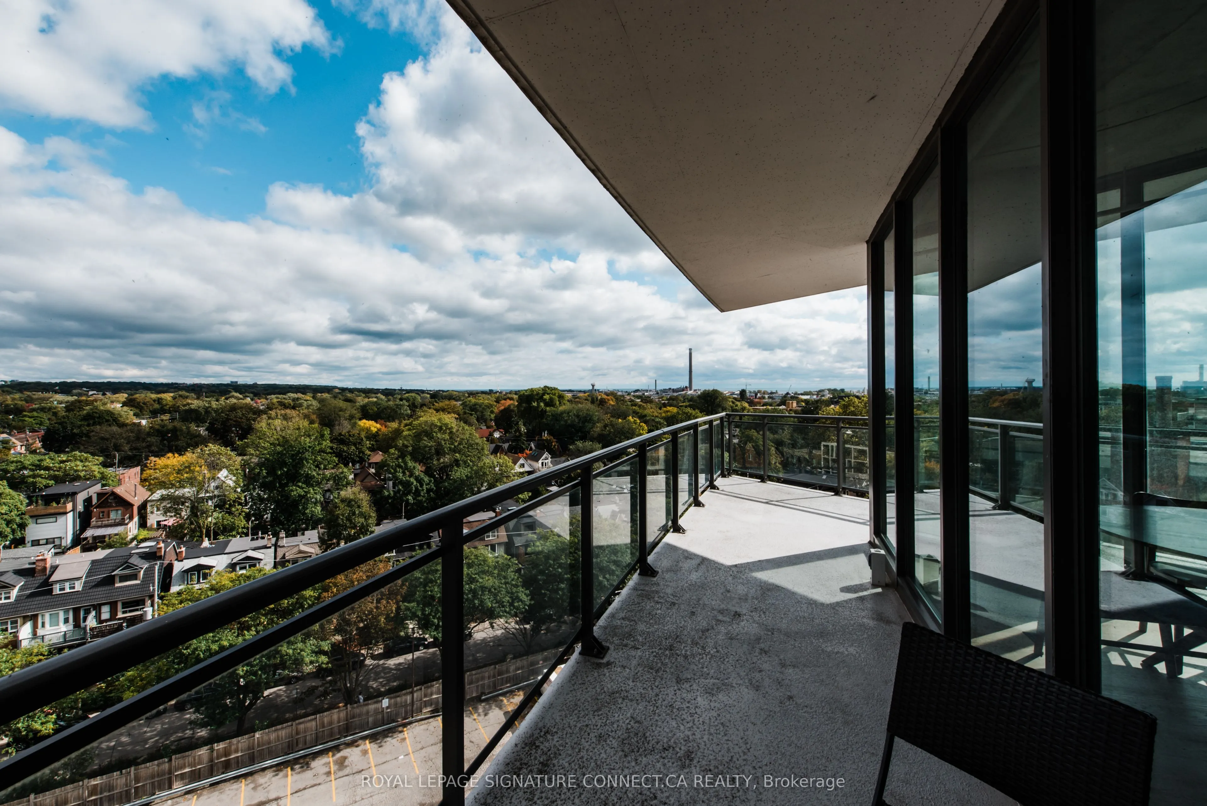 319 Carlaw Avenue, #1010
