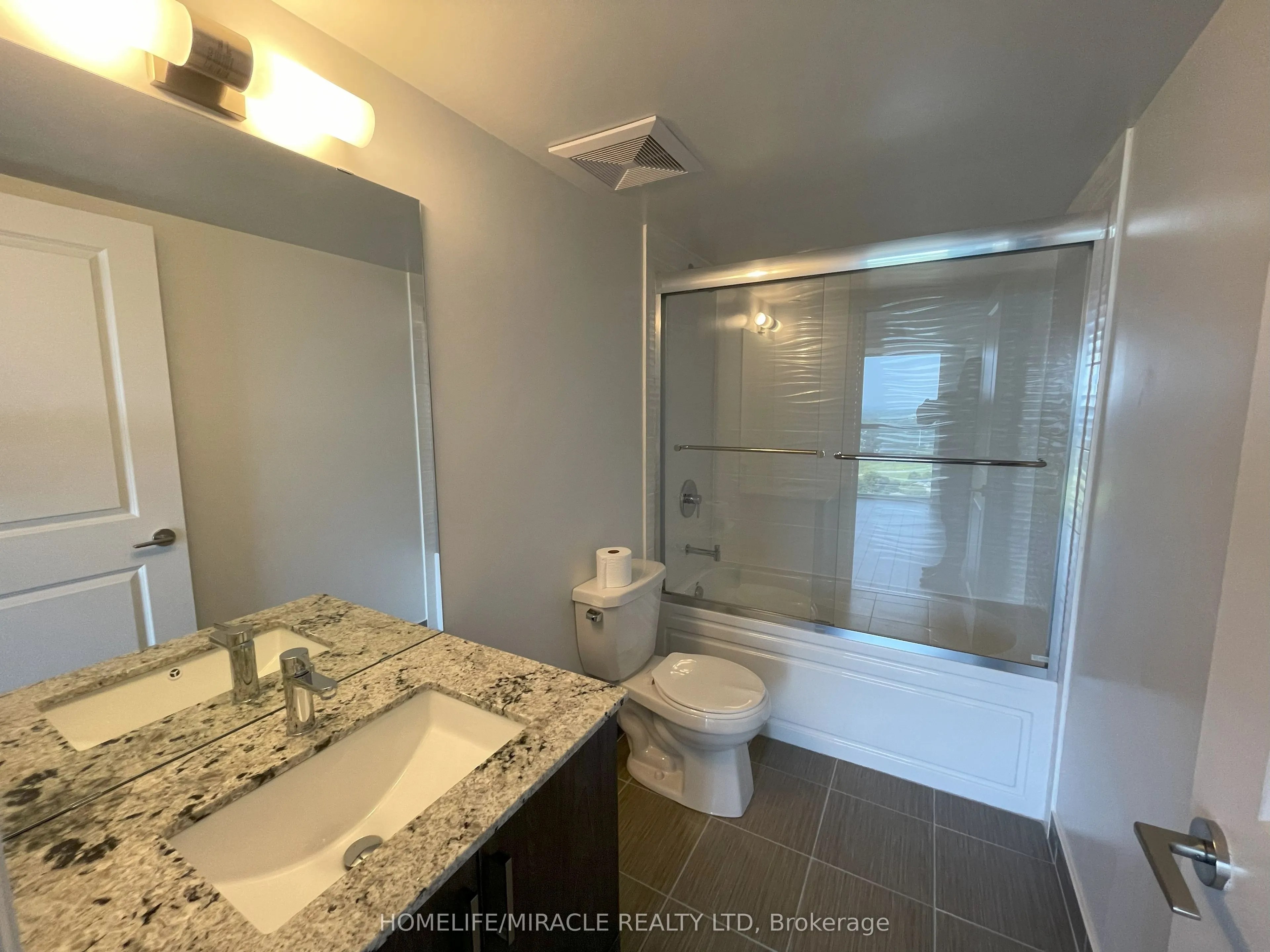 20 Meadowglen Place, #2502