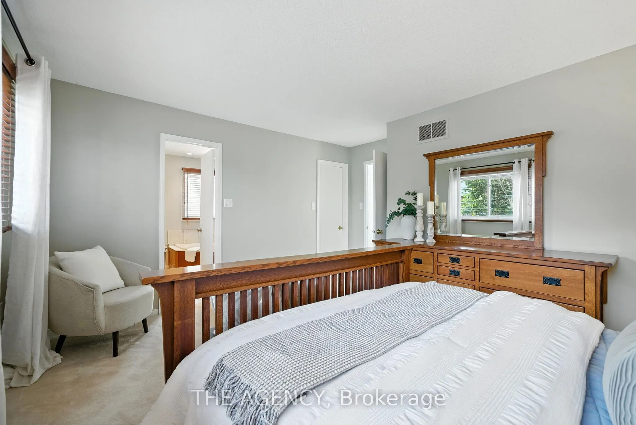 1541 Bentley Lane