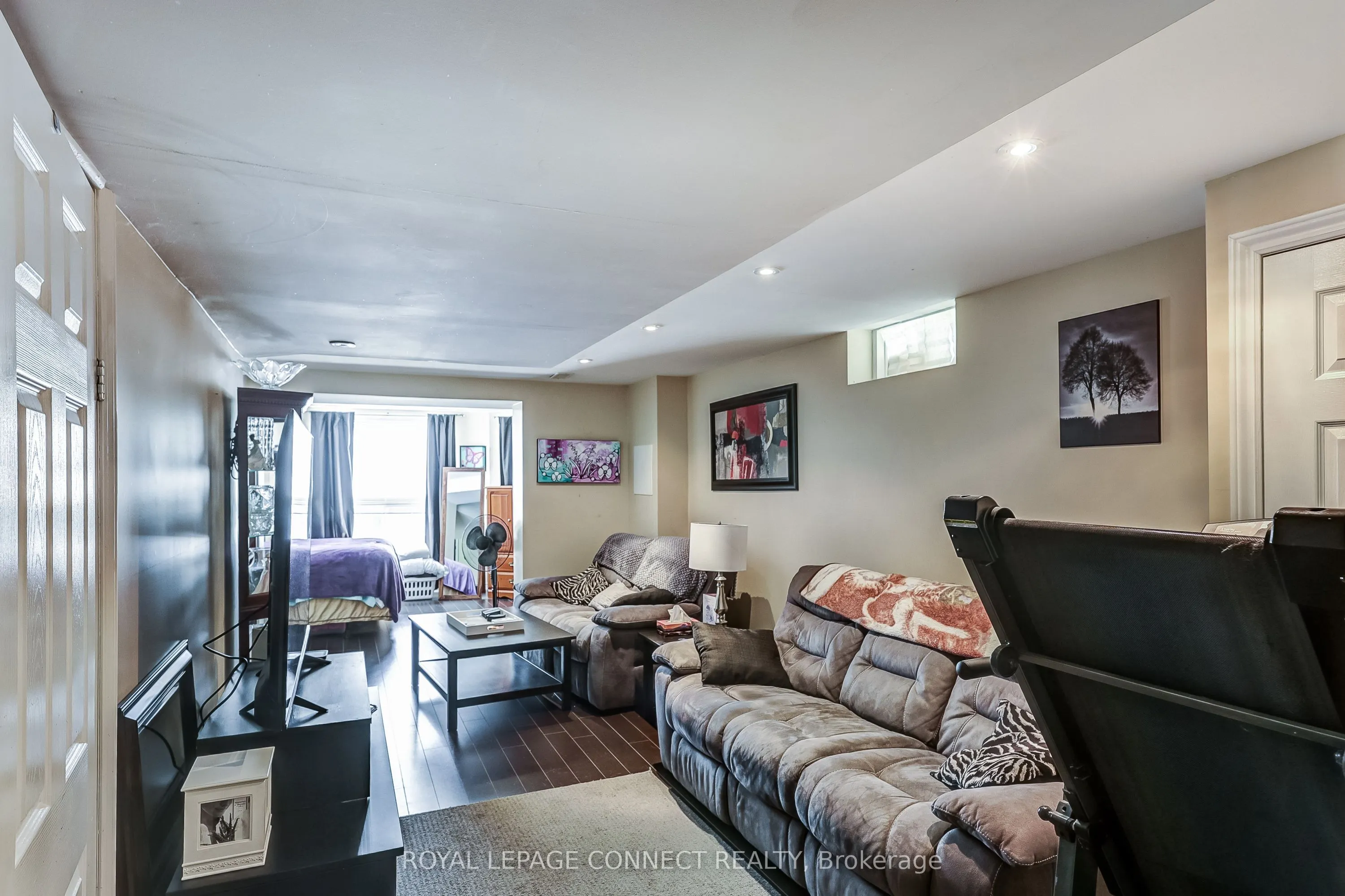 55 Aylesworth Avenue