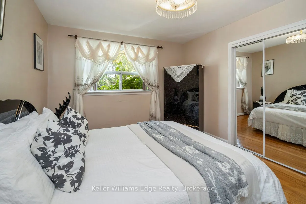 11 Calumet Crescent