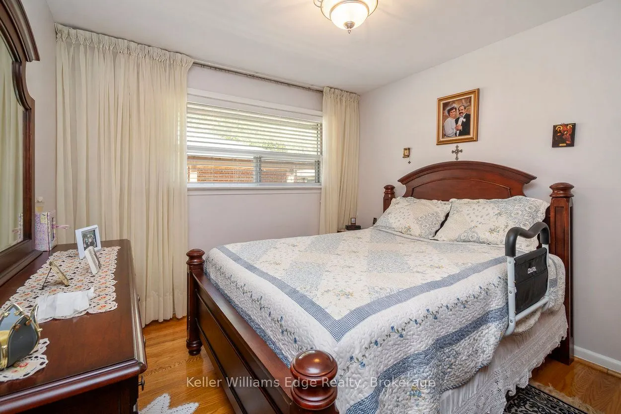 11 Calumet Crescent