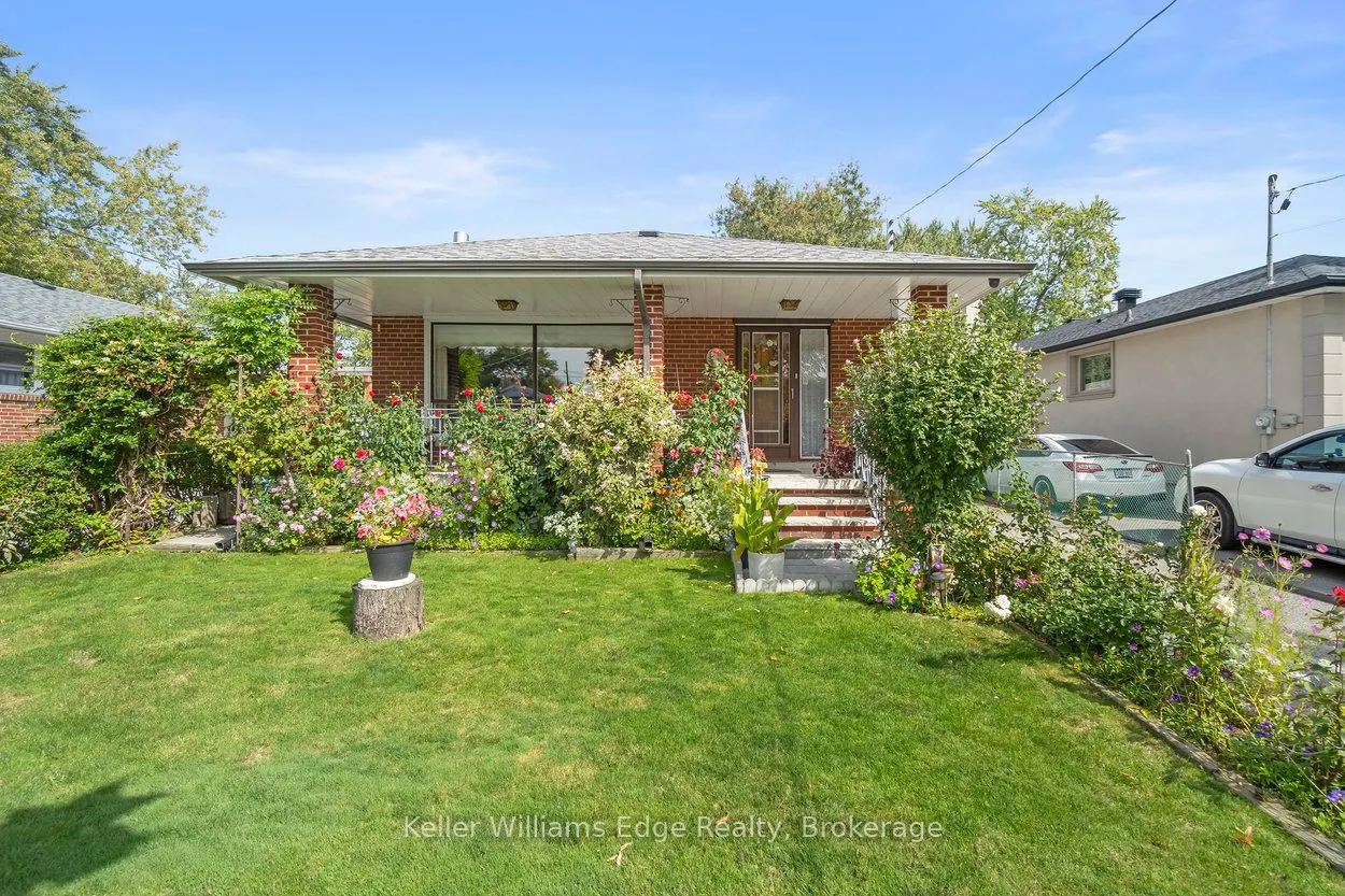 11 Calumet Crescent