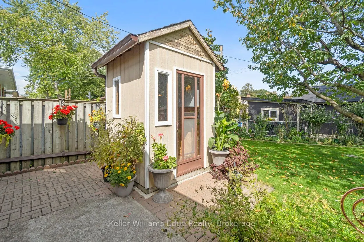 11 Calumet Crescent