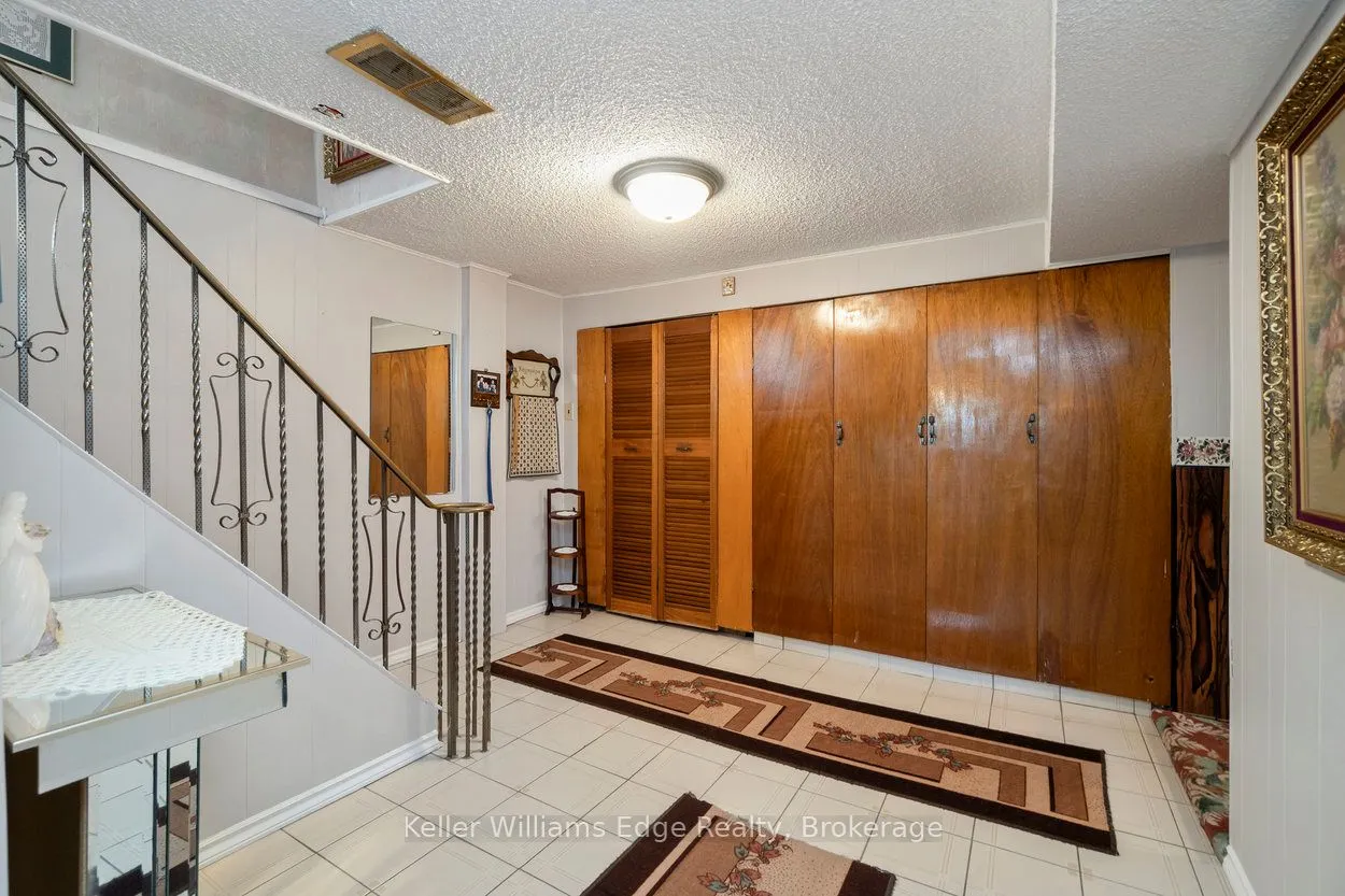 11 Calumet Crescent